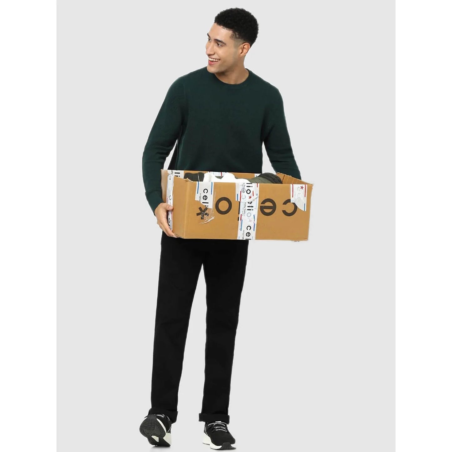 Celio* Solid Regular Fit Cotton Green Sweater