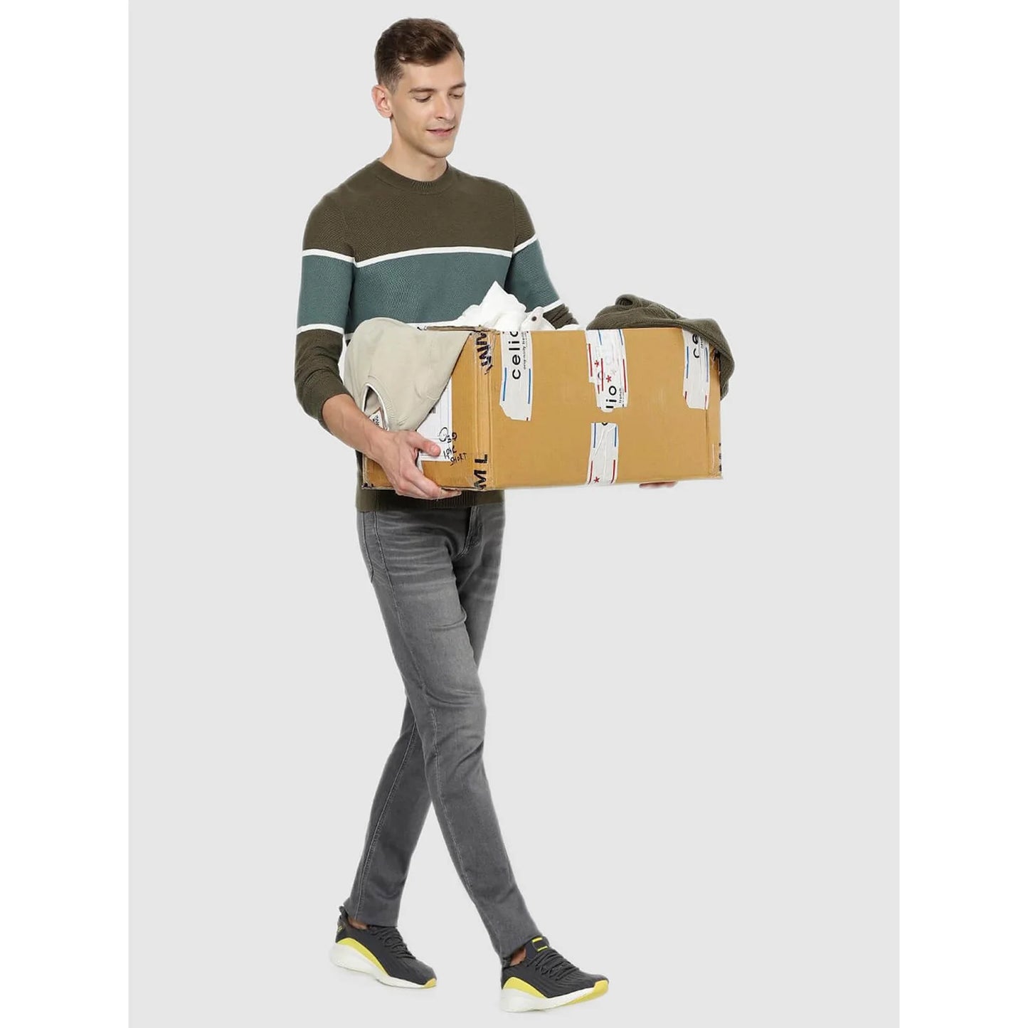 Celio* Colourblock Slim Fit Cotton Olive Sweater