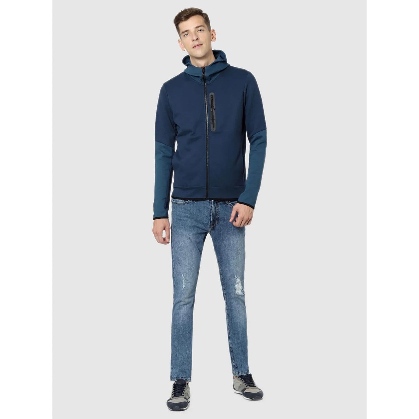 Celio* Colourblock Regular Fit Cotton Navy Blue Sweatshirt