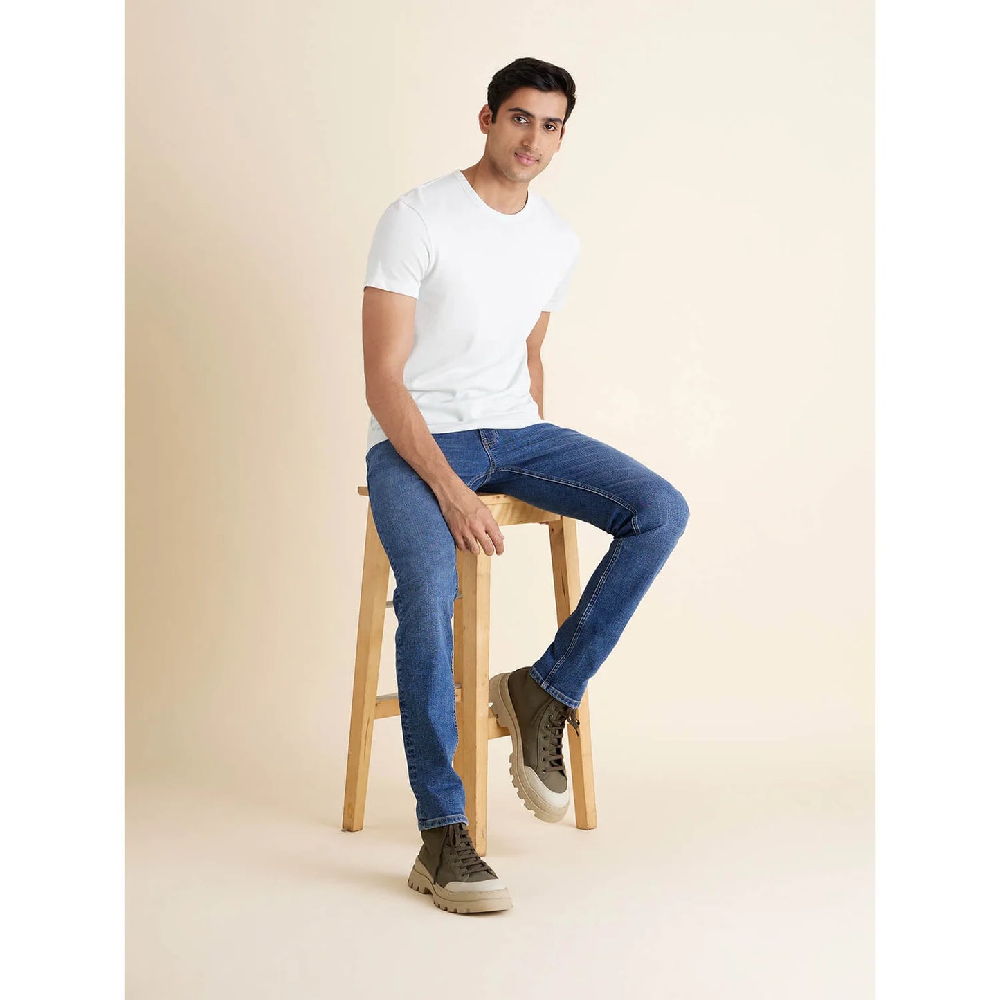 Celio* Solid Regular Fit Blended White T-Shirt
