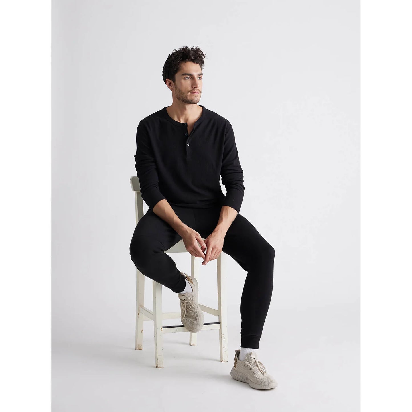 Celio* Solid Regular Fit Cotton-Blend Black T-Shirt