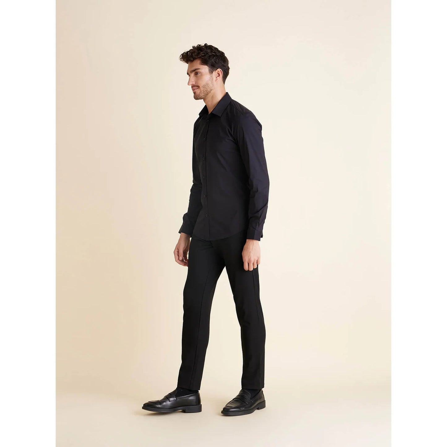 Celio* Solid Regular Fit Poly-Cotton Black Formal Shirt