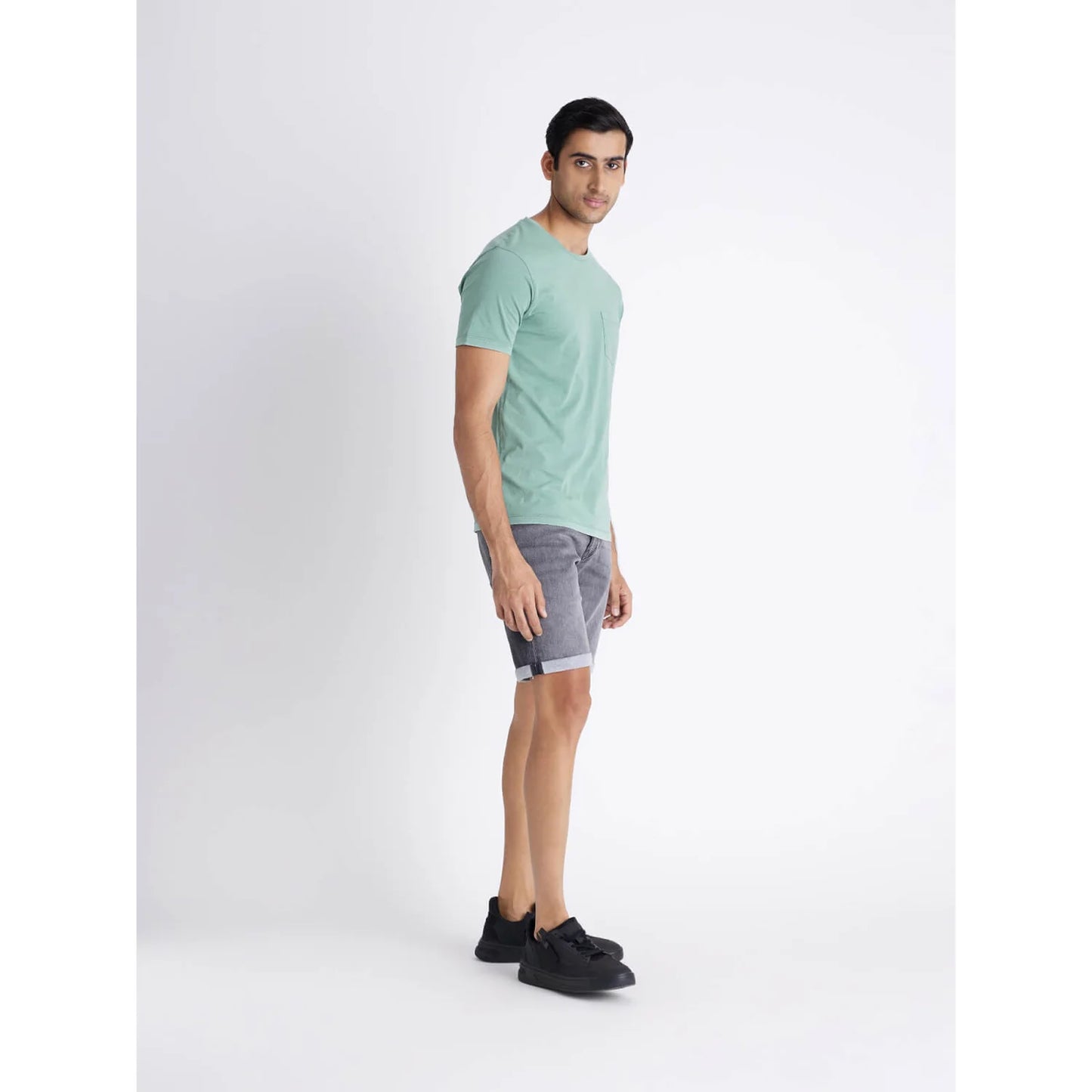 Celio* Solid Regular Fit Cotton Green T-Shirt