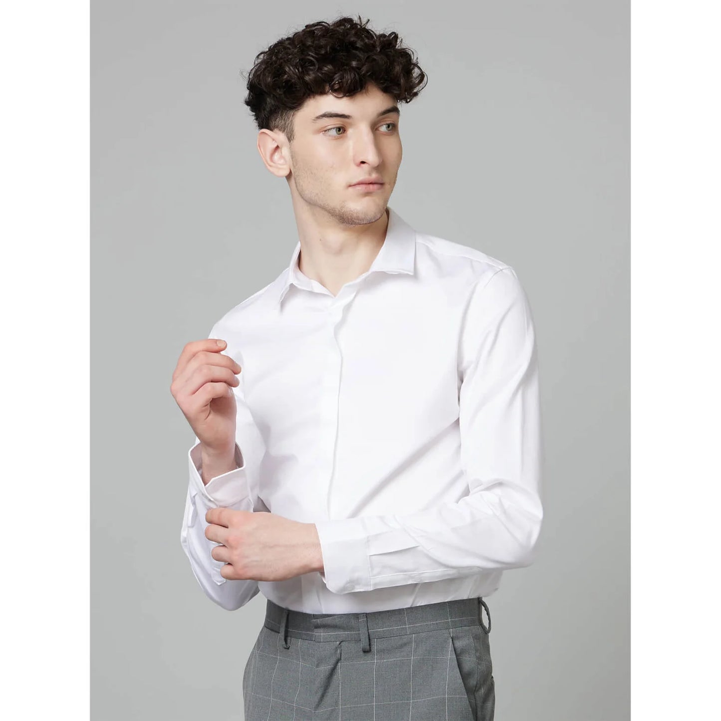 Celio* Solid Regular Fit Workwear White Formal Shirt