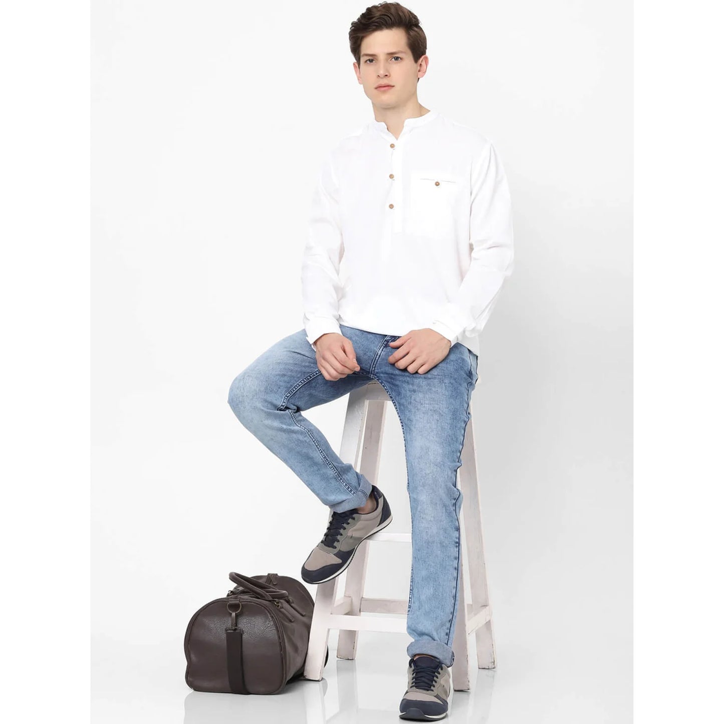 Celio* Solid Regular Fit Cotton White Shirt