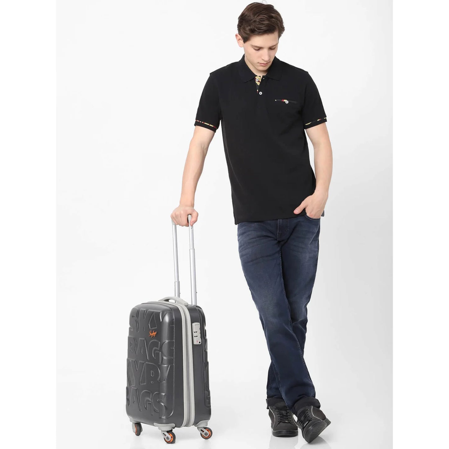 Celio* Solid Regular Fit Cotton Black T-Shirt
