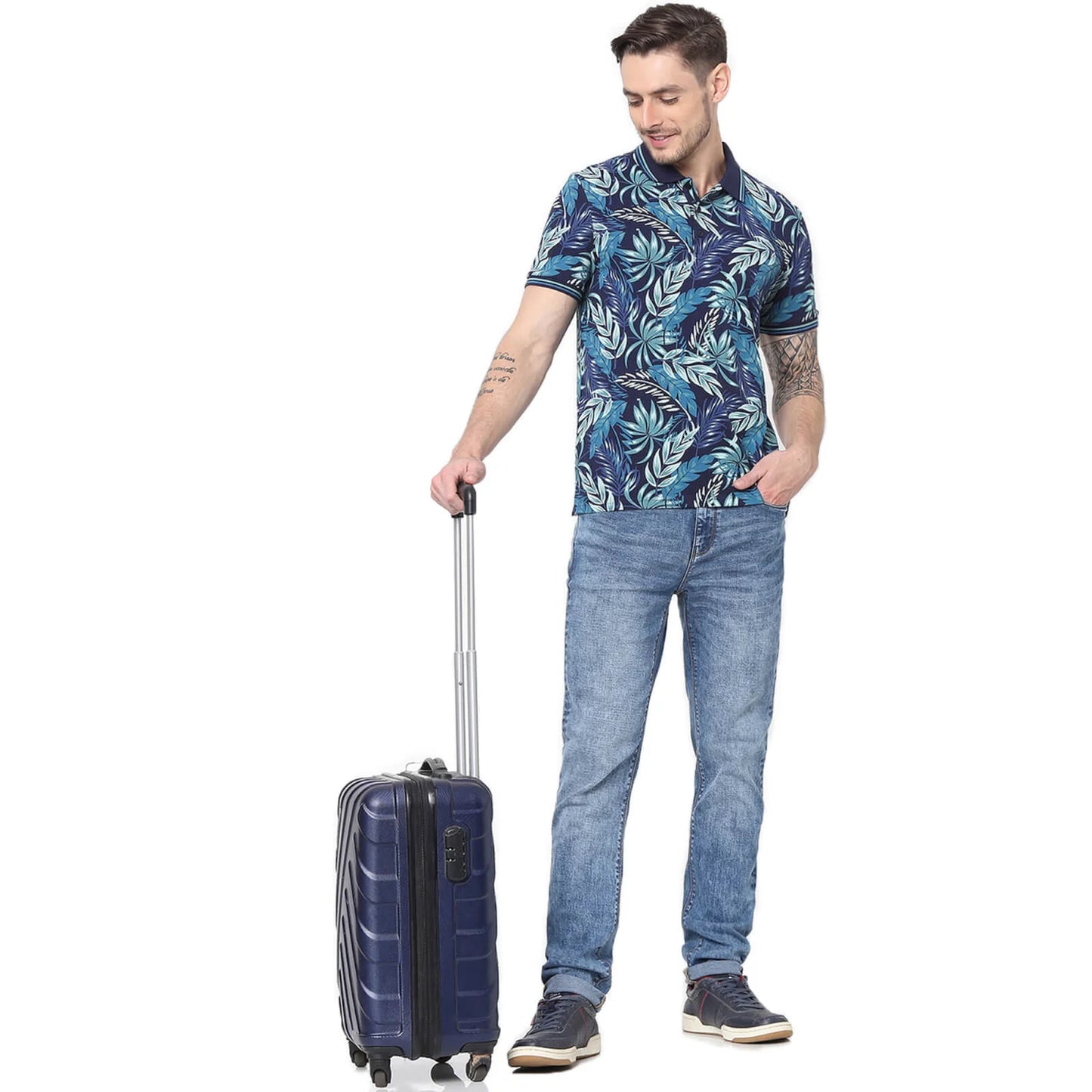 Celio* Solid Regular Fit Cotton Blue T-Shirt