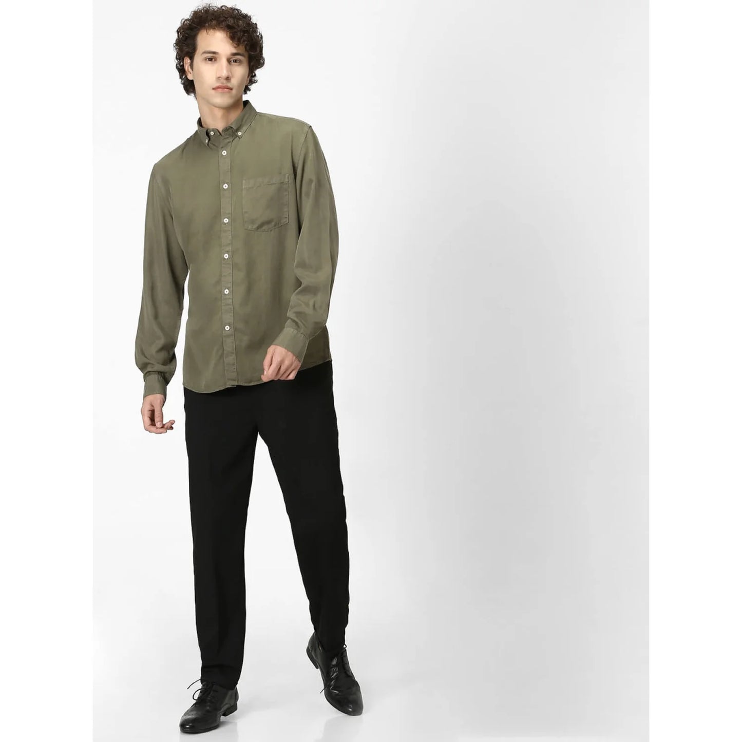 Celio* Solid Regular Fit Viscose Olive Shirt