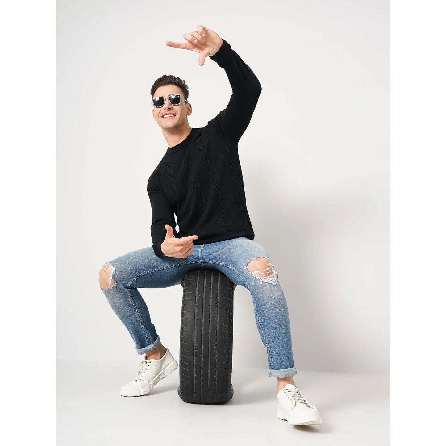 Celio* Solid Regular Fit Cotton Black Sweater