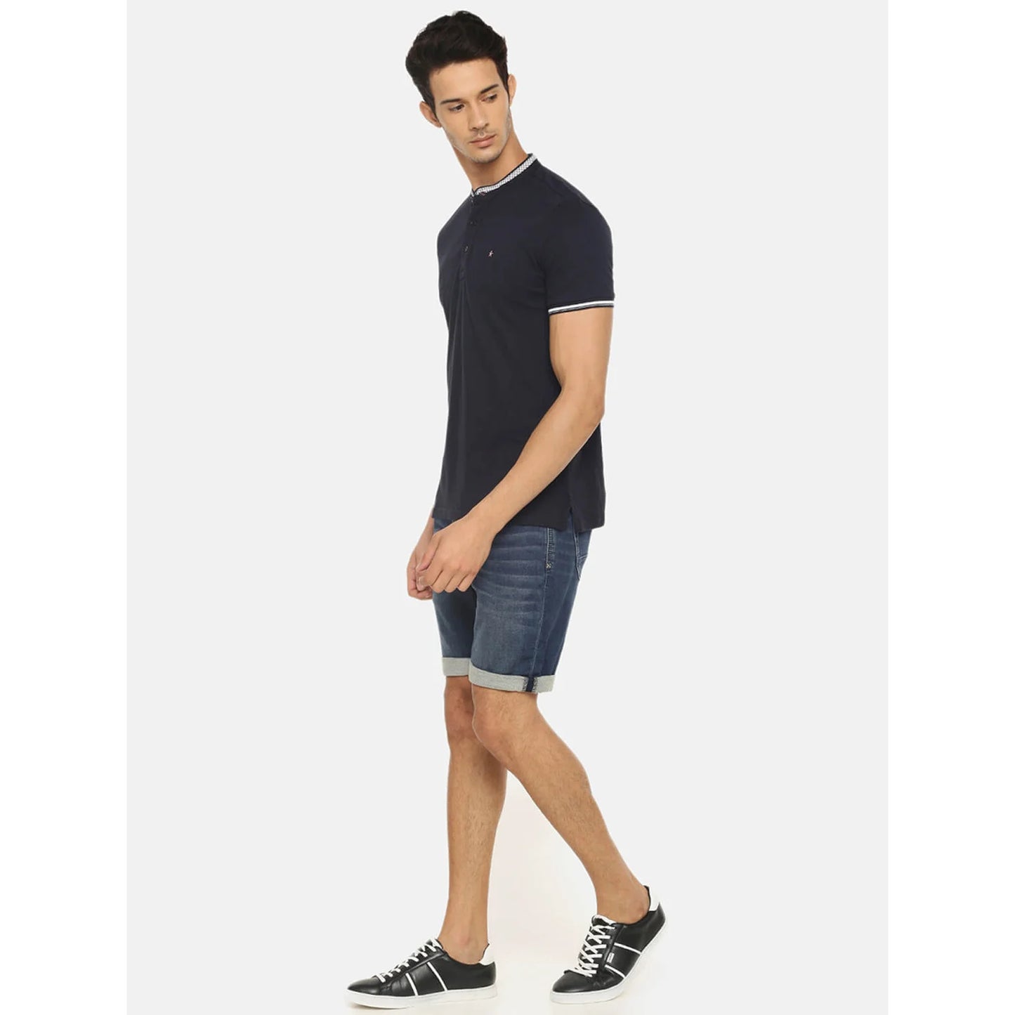 Celio* Solid Regular Fit Cotton Black T-Shirt