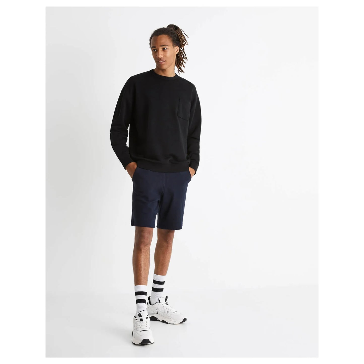 Celio* Solid Regular Fit Cotton-Blend Black Sweatshirt