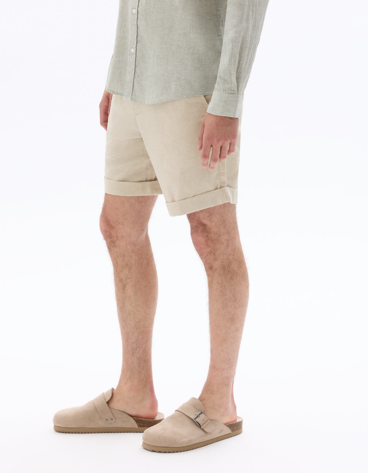 Bermuda Fit Shorts - Natural