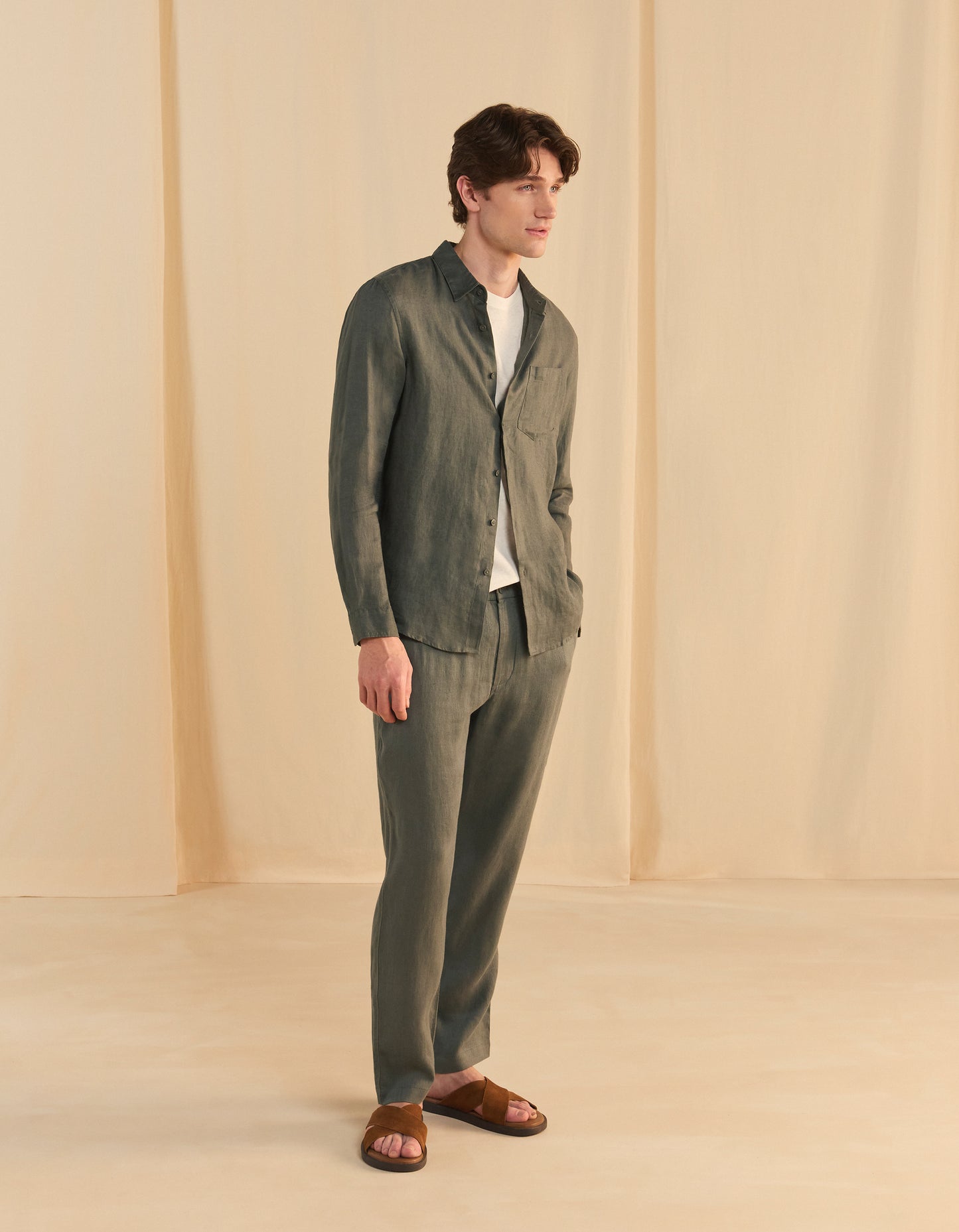 Celio Solid Relaxed Fit Linen Green Trousers