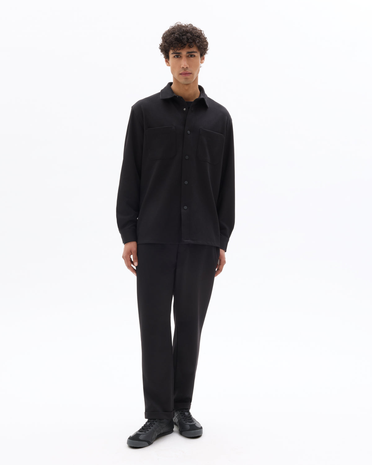 Oversized Fit Stretch Cotton Spread Collar Shirt - Black