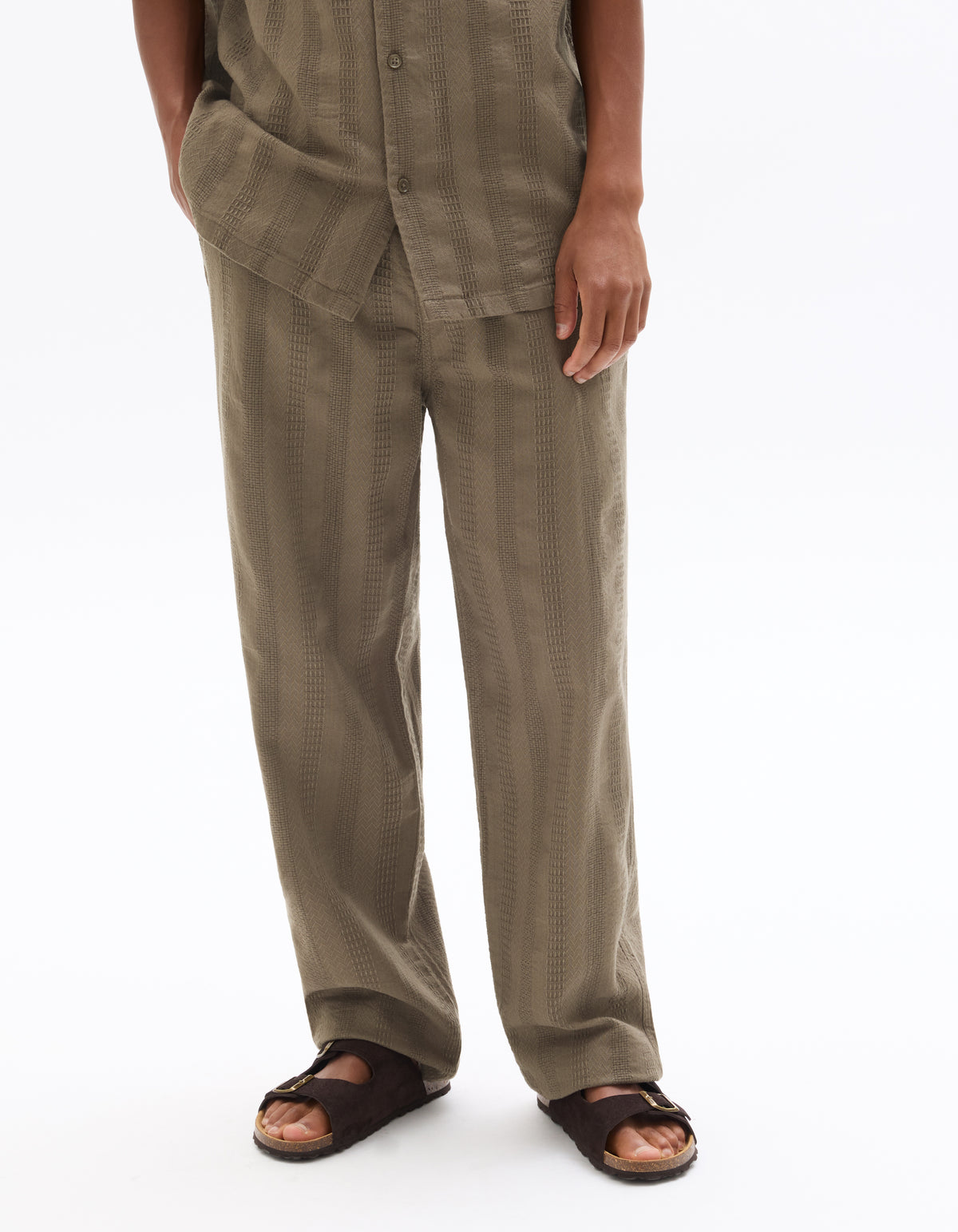 Straight Fit 100% Cotton Solid Casual Trouser - Brown