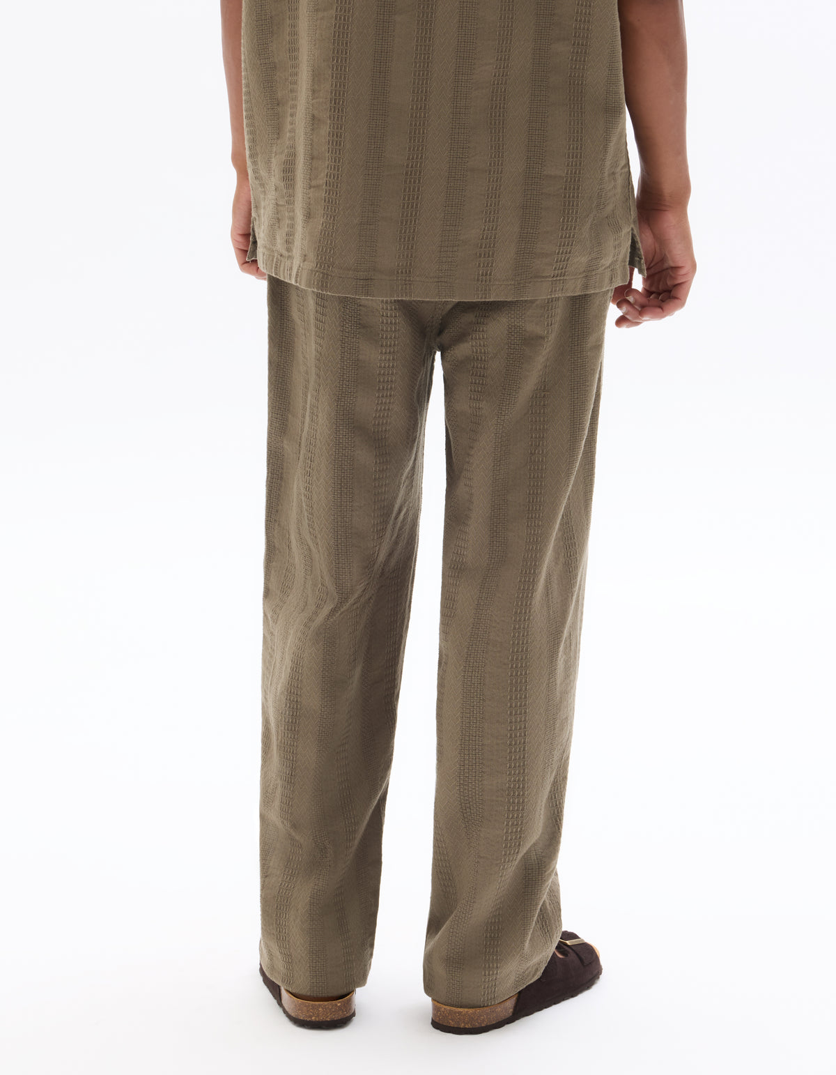 Straight Fit 100% Cotton Solid Casual Trouser - Brown