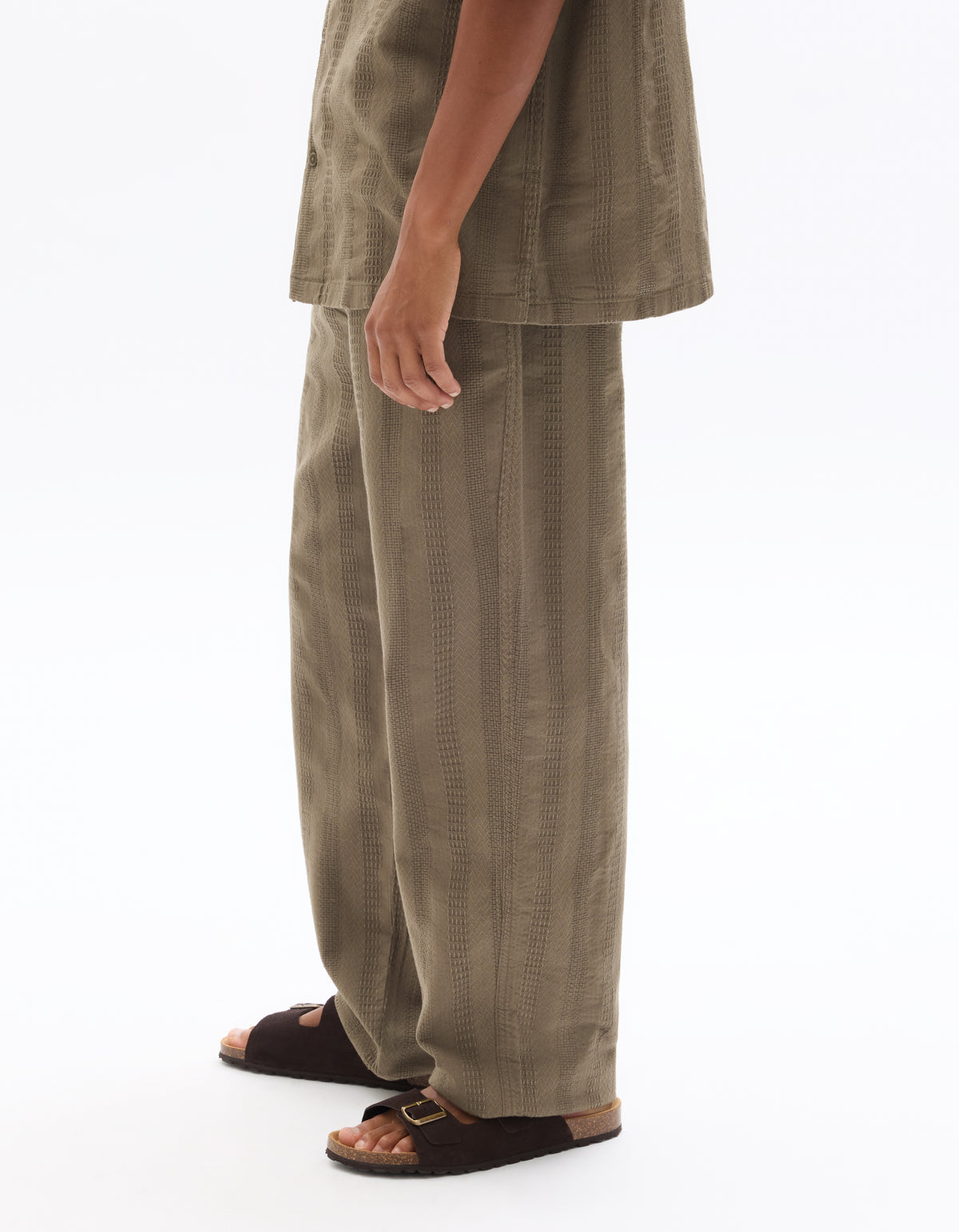 Straight Fit 100% Cotton Solid Casual Trouser - Brown