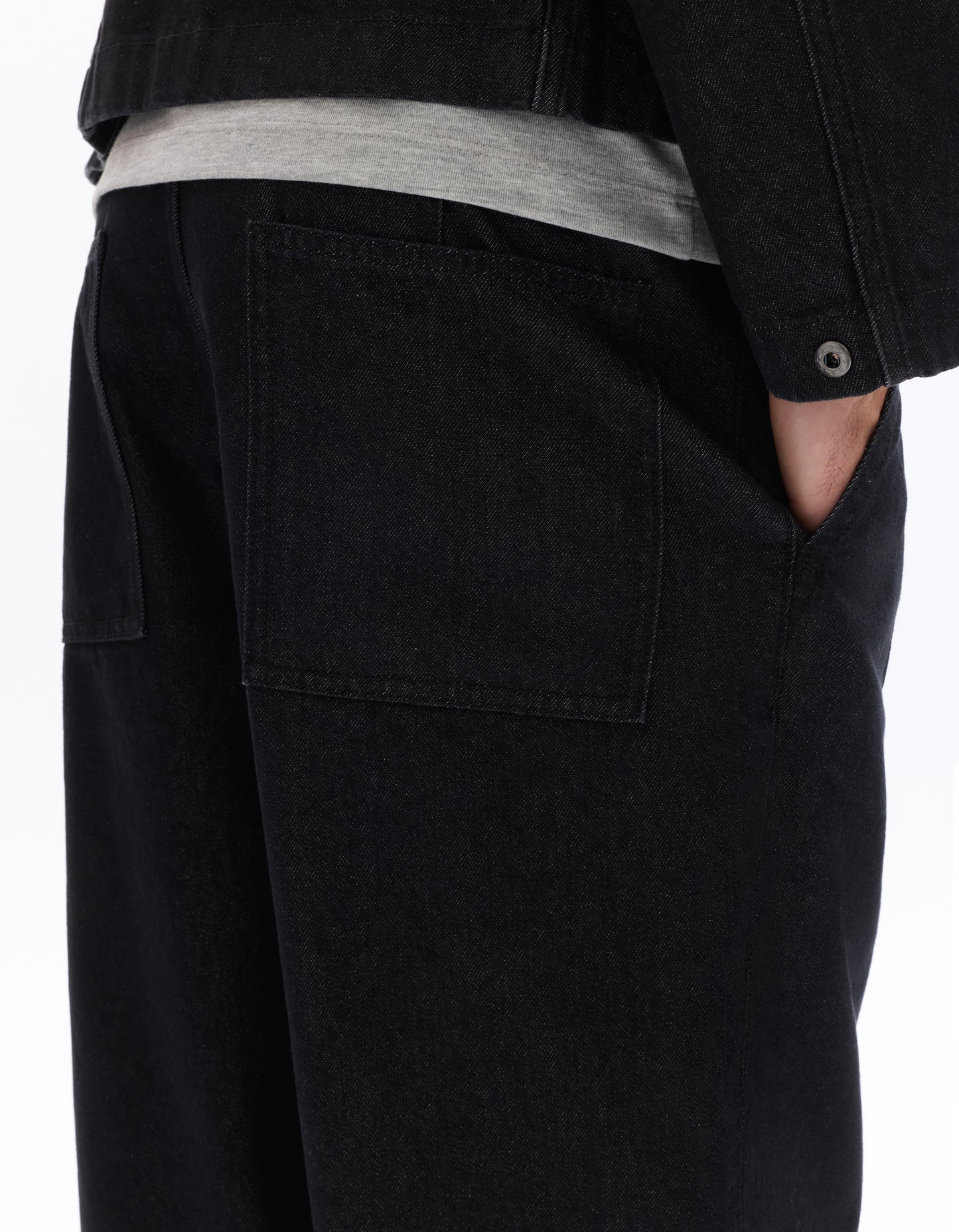Carrot Fit 100% Cotton Solid Jeans - Black