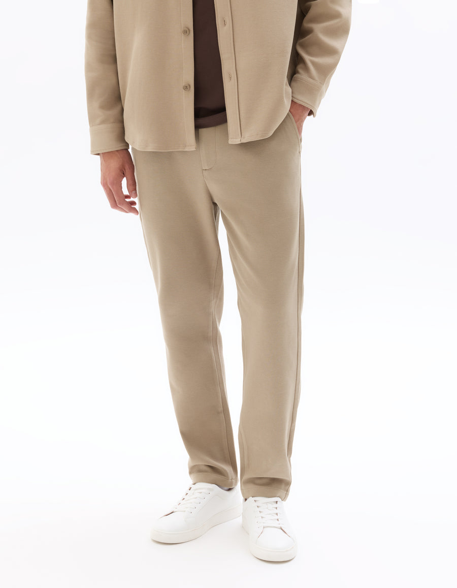 Straight Fit Poly-Cotton Solid Casual Trouser - Brown
