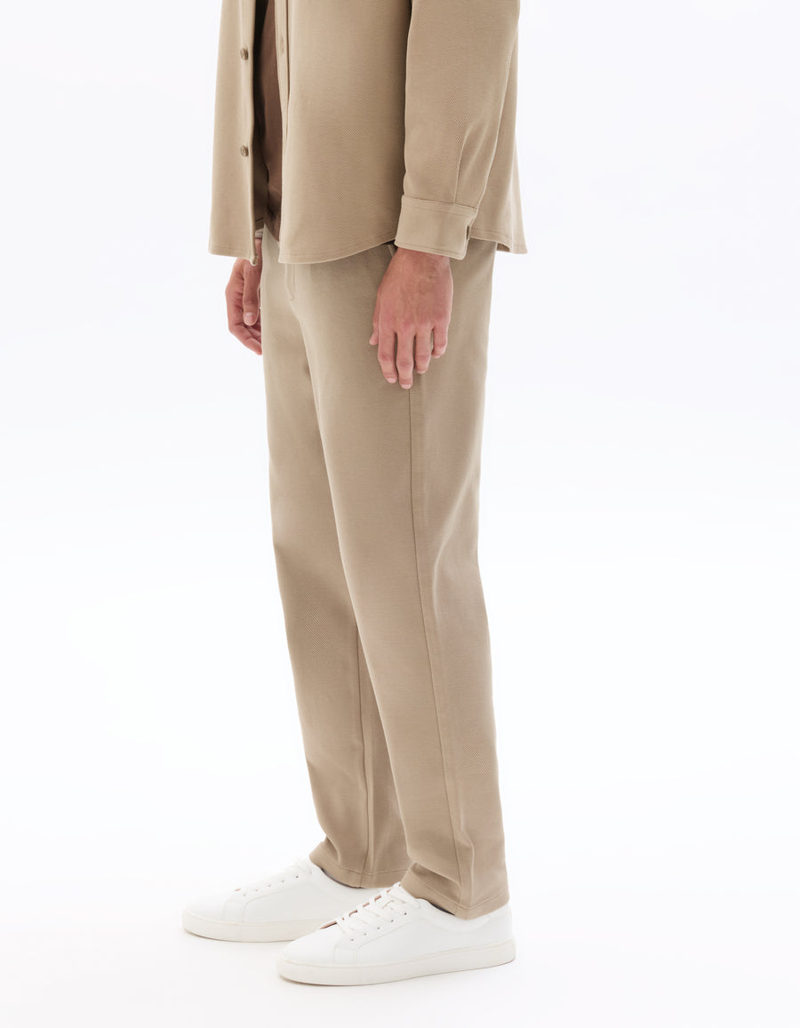 Straight Fit Poly-Cotton Solid Casual Trouser - Brown