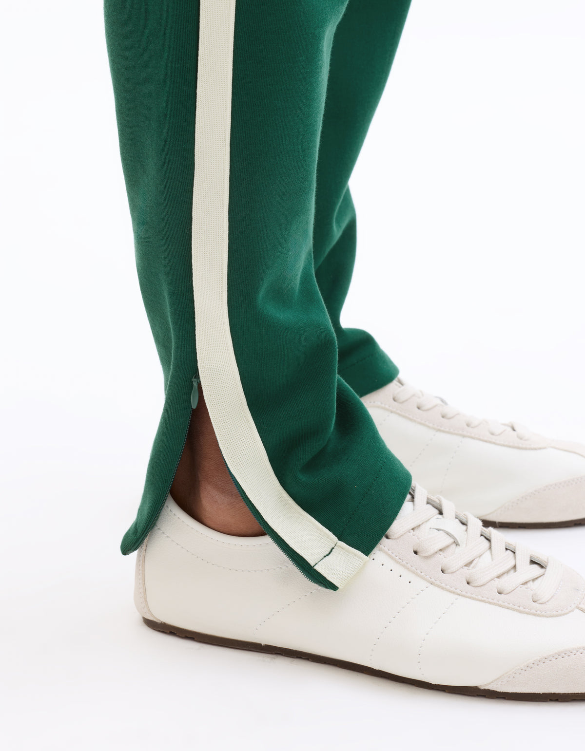 Slim Fit Poly-Cotton contrasting stripped joggers - Green