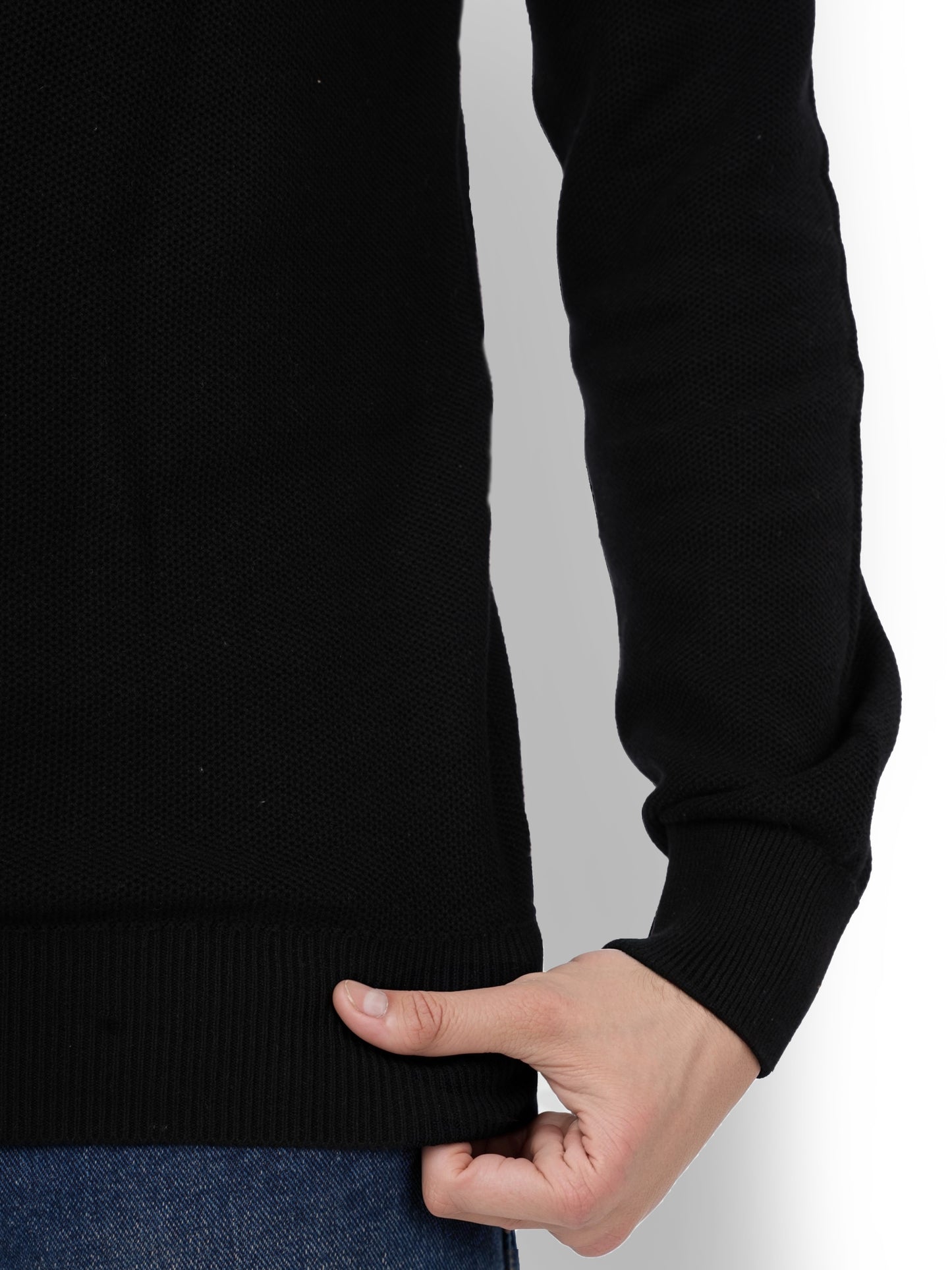 Celio* Solid Regular Fit Cotton Black Sweater