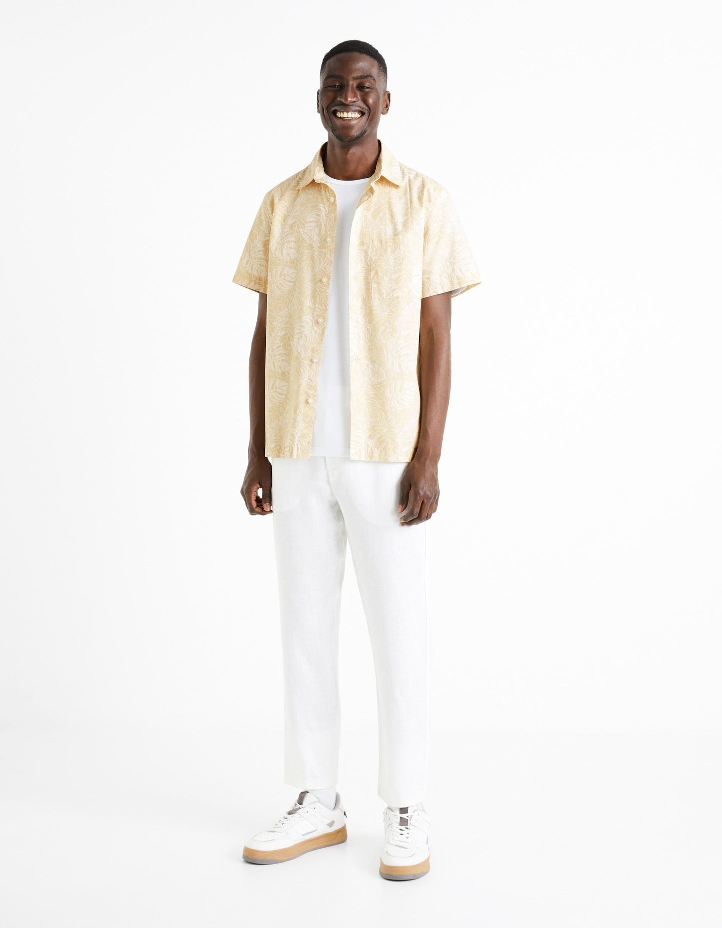 Celio Men White Solid Straight Fit Linen Trousers