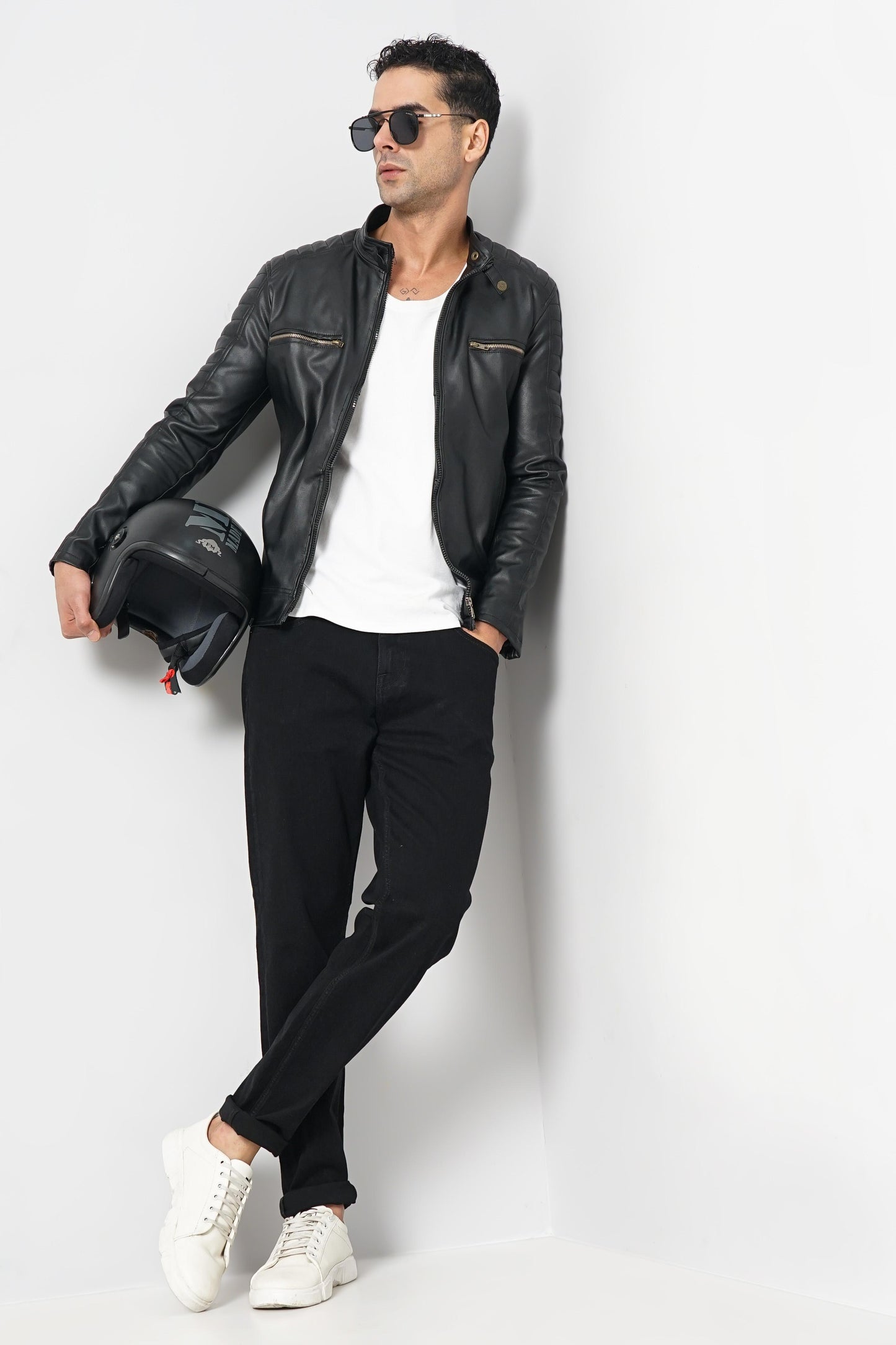 Celio* Men Solid Slim Fit Black Cotton Jeans