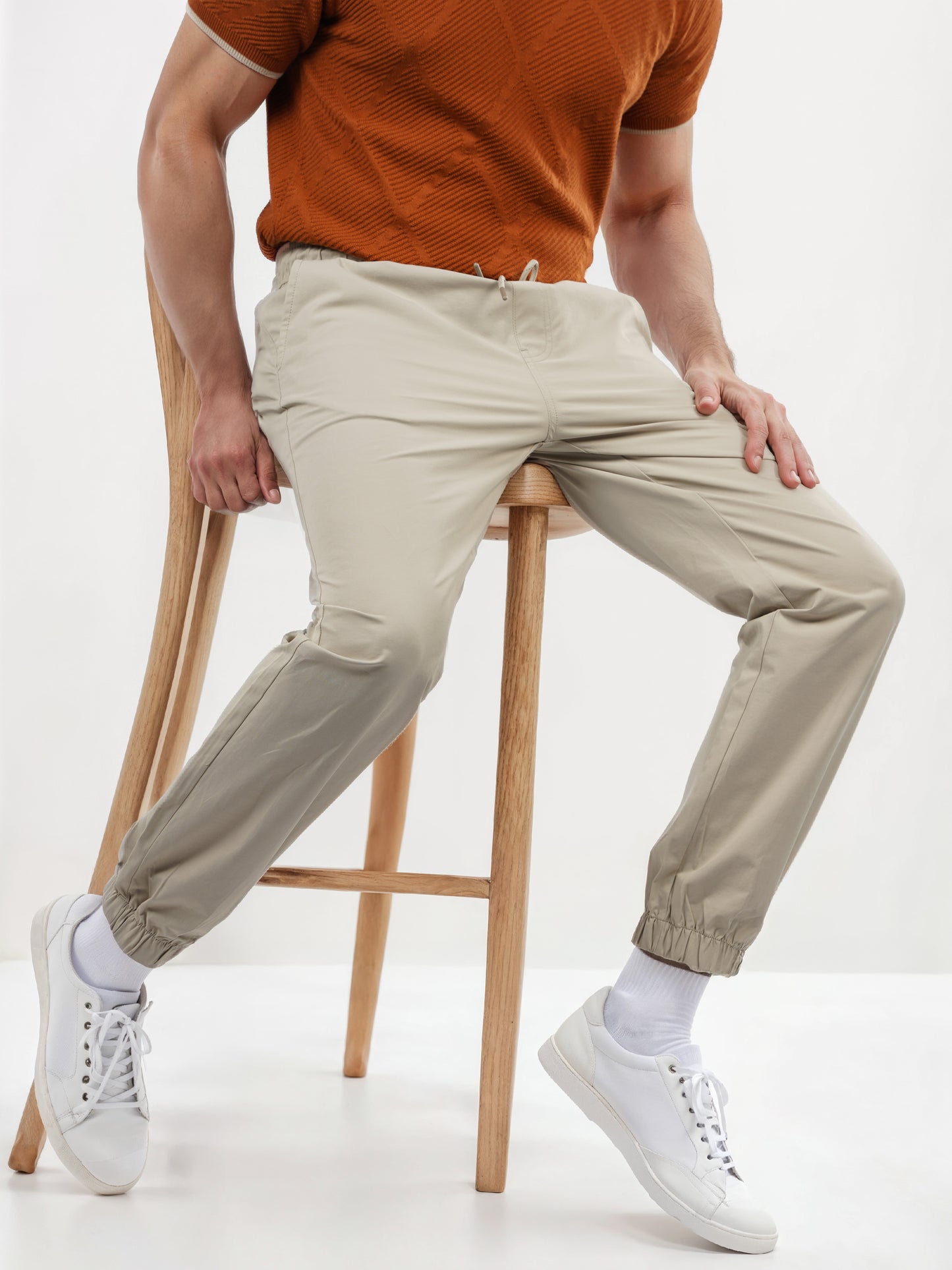 Celio* Polyester-Blend Jogger Fit Beige Trouser