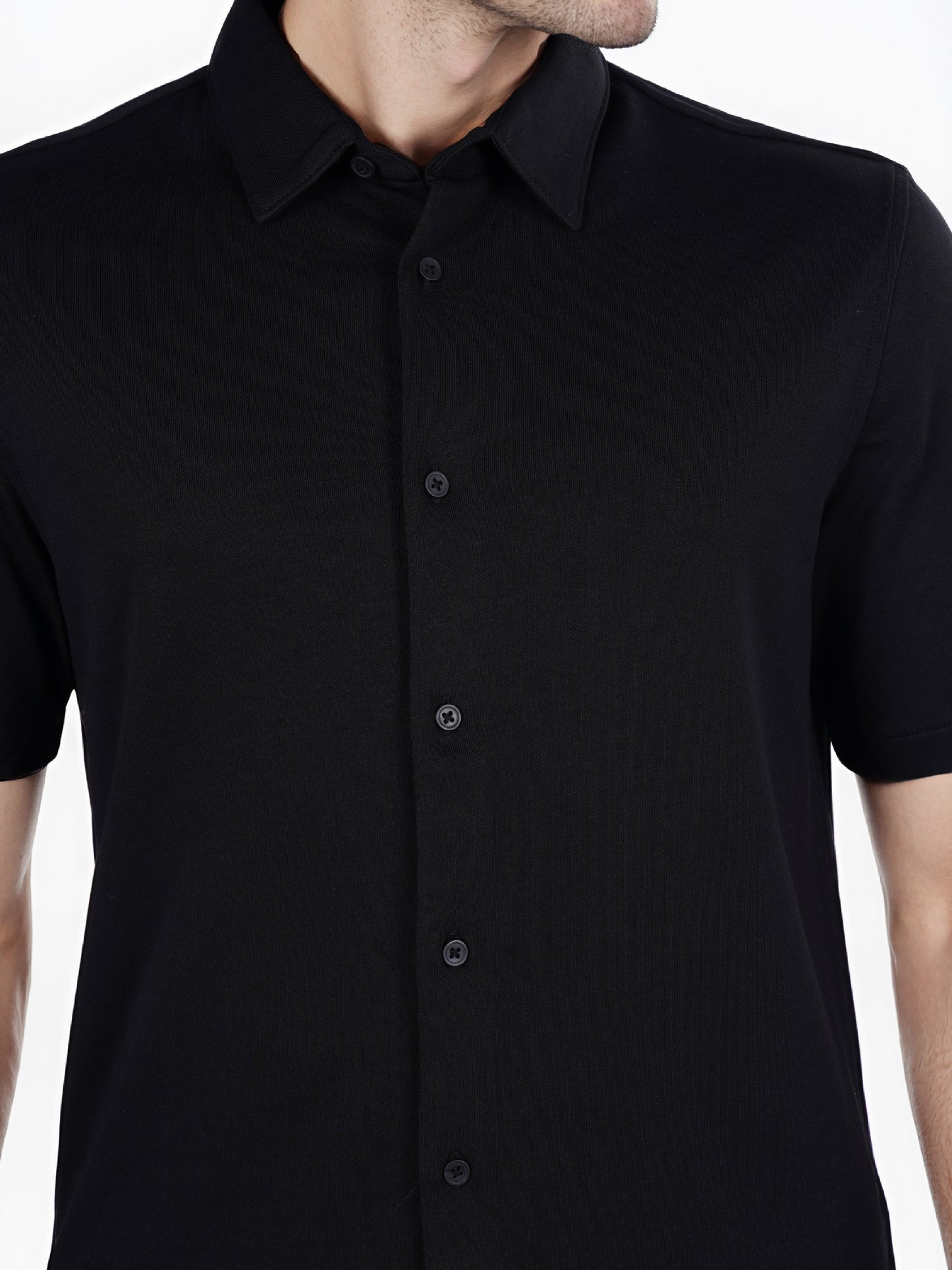 Celio* Solid Regular Fit Poly-Cotton Black Shirt