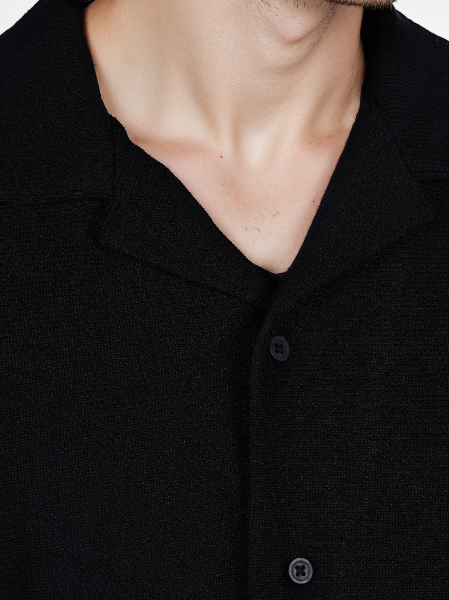 Celio* Solid Regular Fit Poly-Cotton Black Shirt