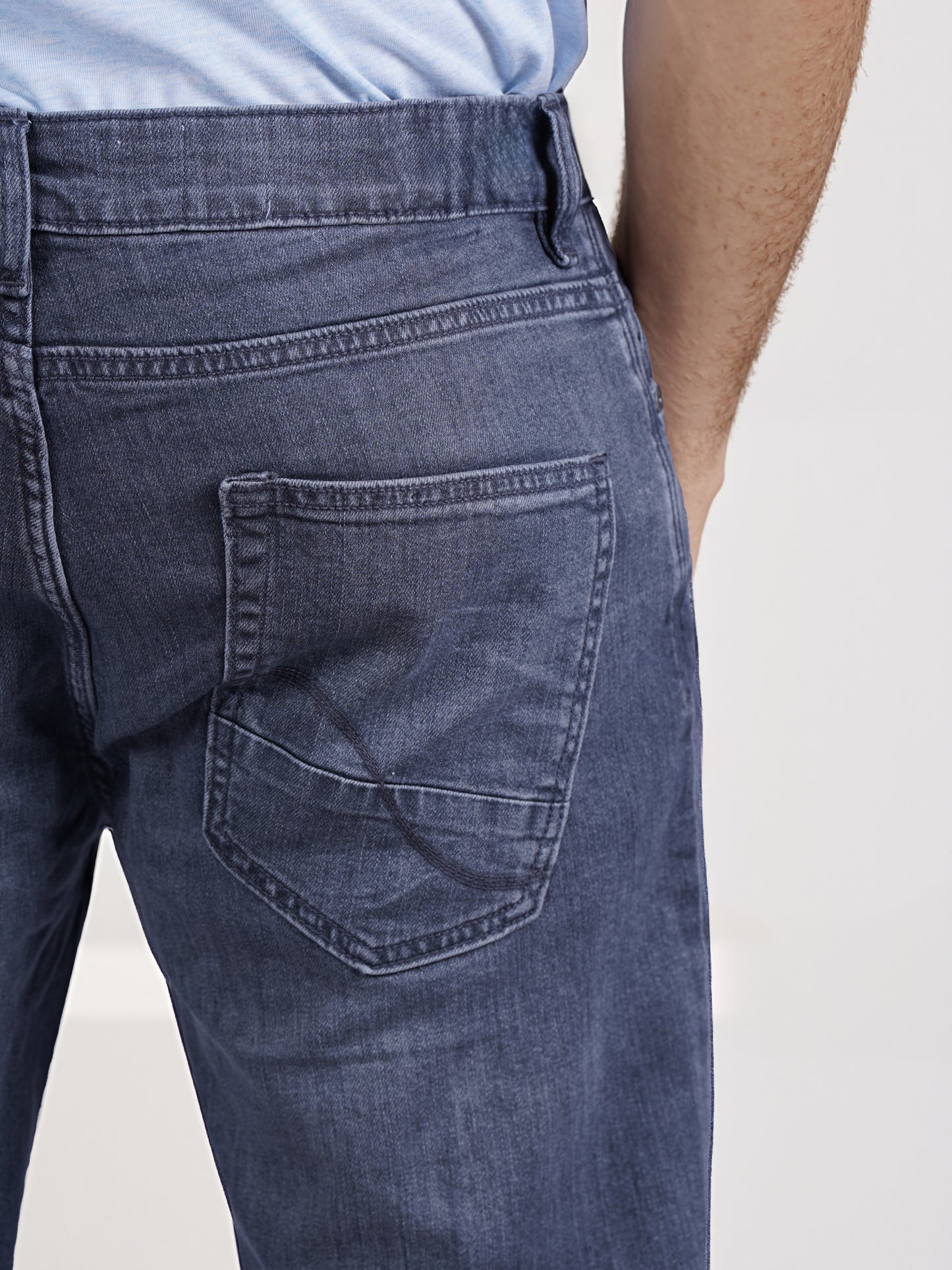 Celio* Men Grey Solid Straight Fit Cotton Twill Denim Jean