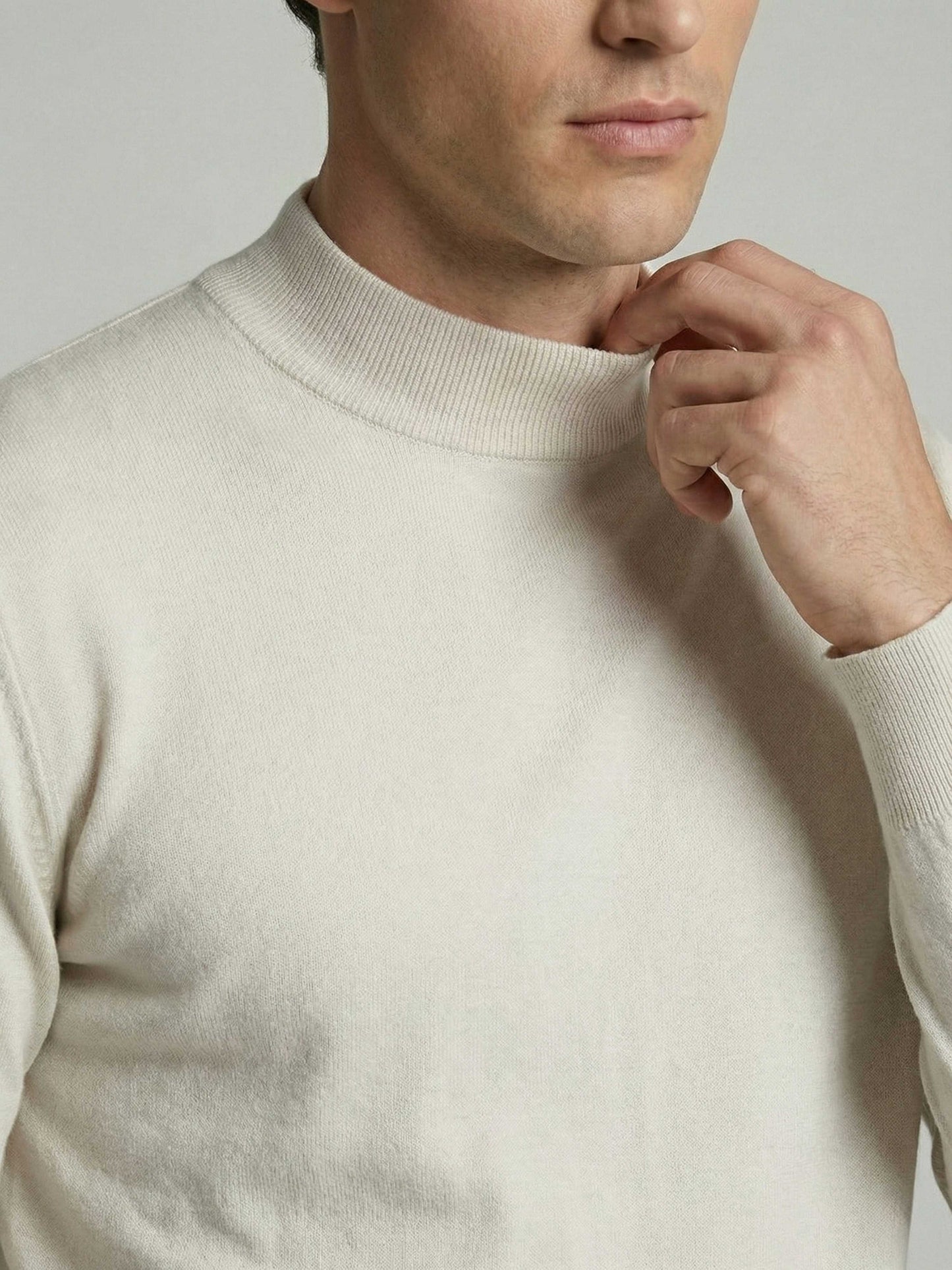 Celio* Men Off White Solid Regular Fit Cotton Sweaters