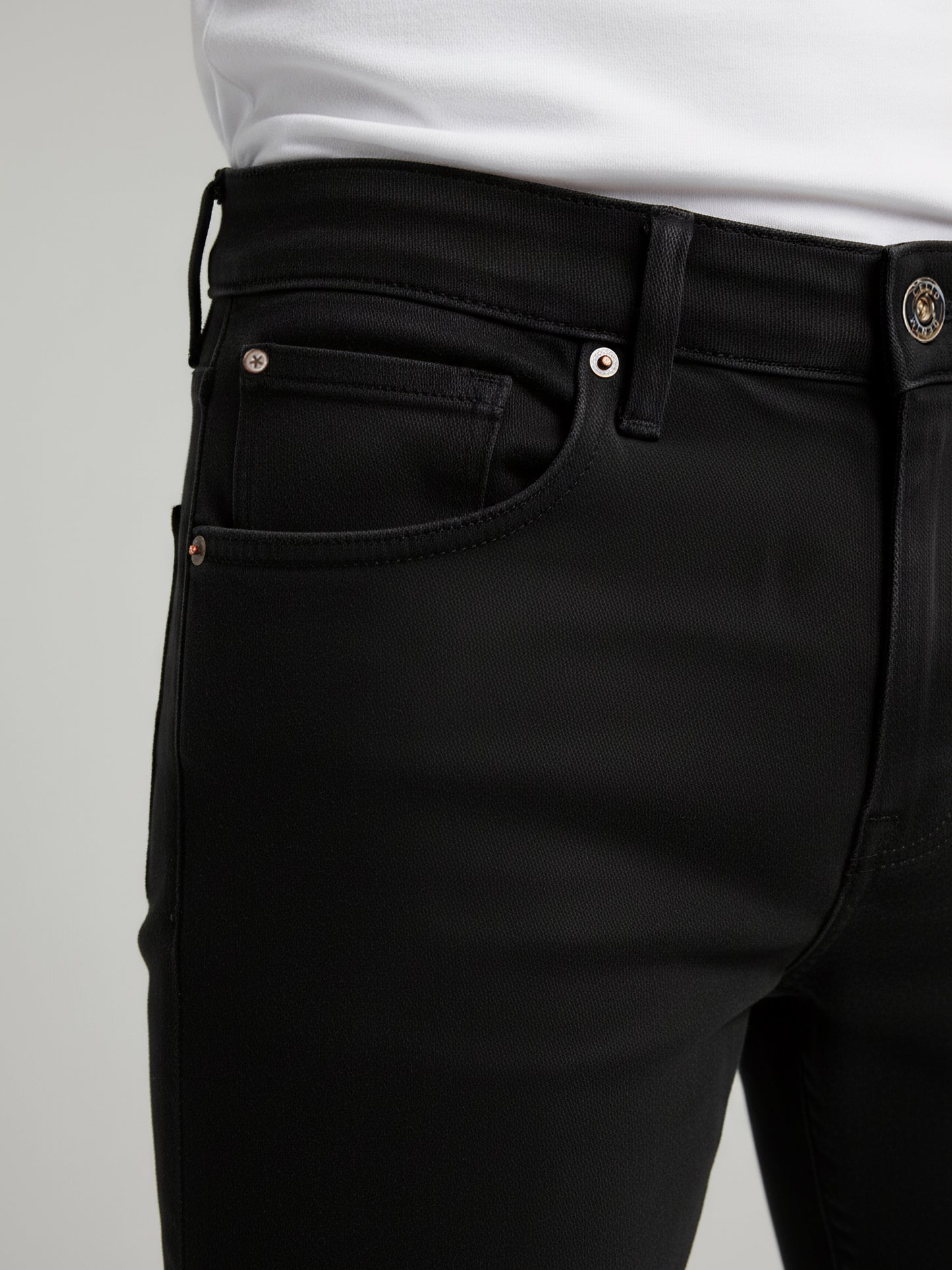 Celio* Men Black Solid Straight Fit Cotton Jeans