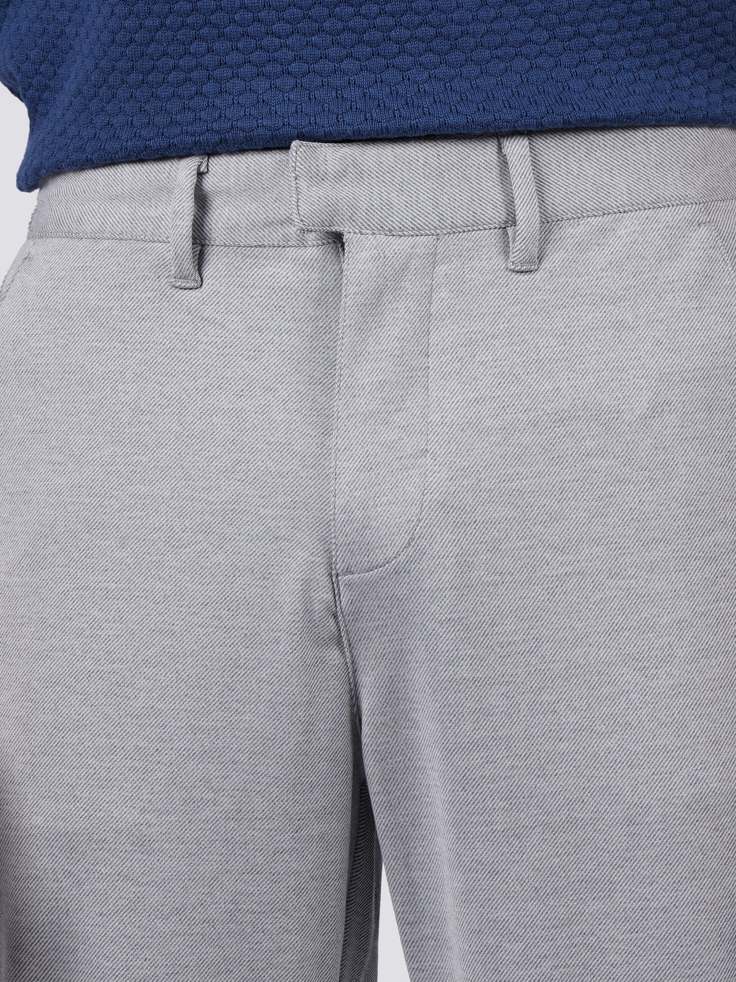 Celio* Men Grey Solid Straight Fit Viscose Trousers