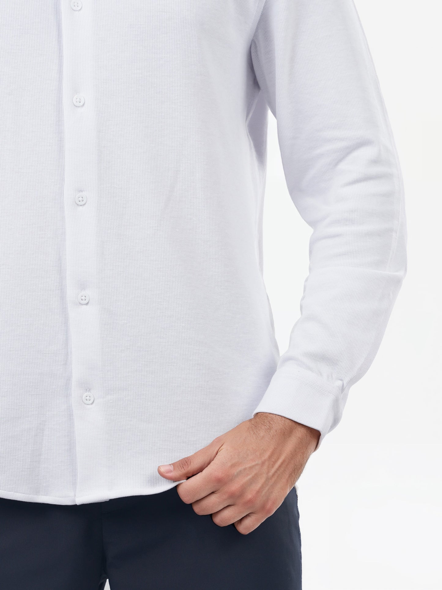 Celio* Solid Regular Fit Poly-Cotton White Shirts