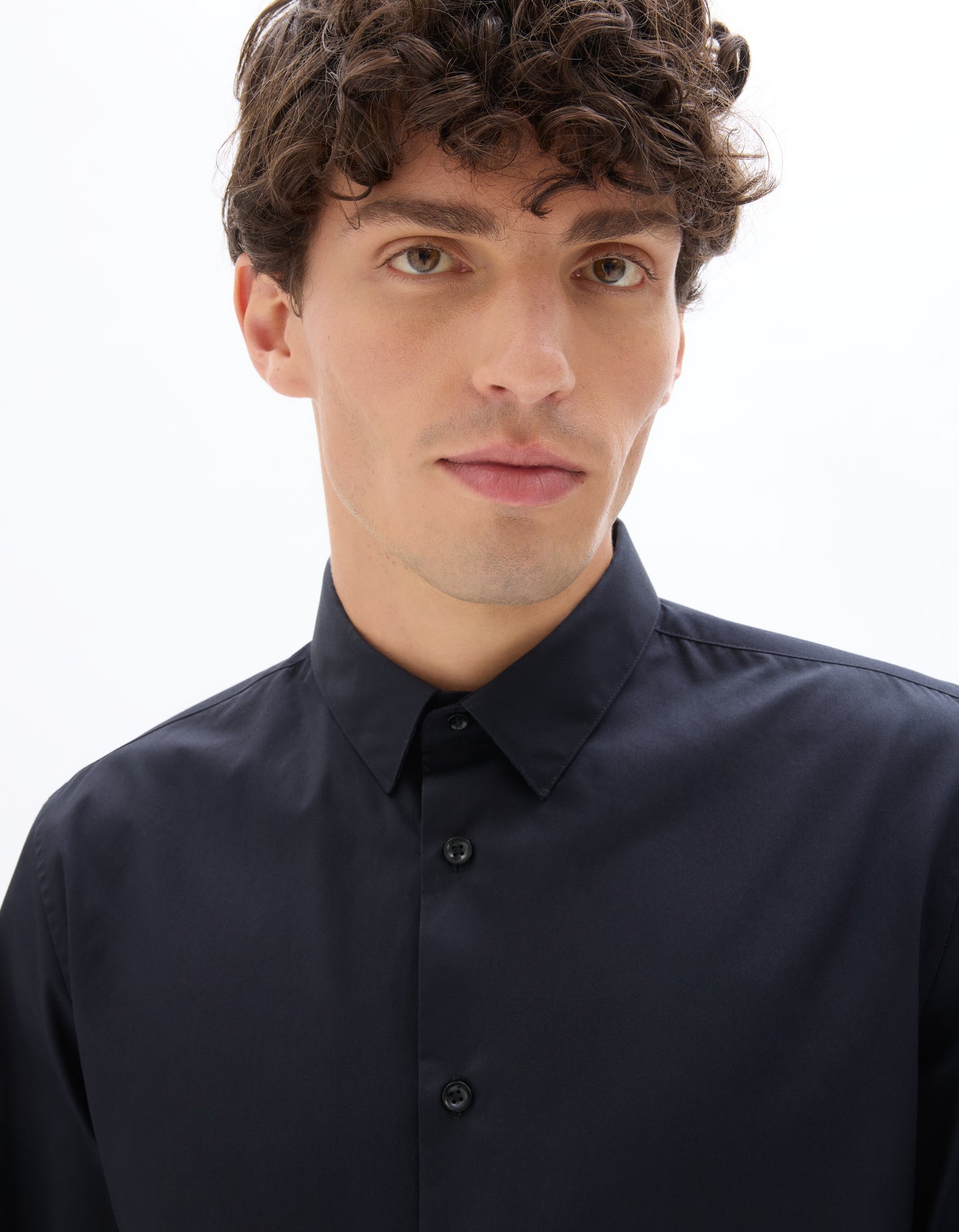 Celio* Solid Slim Fit Cotton Black Shirt