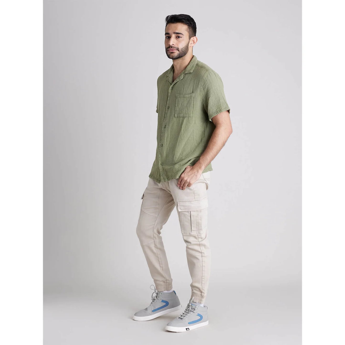 Celio* Solid Regular Fit Cotton Olive Shirt