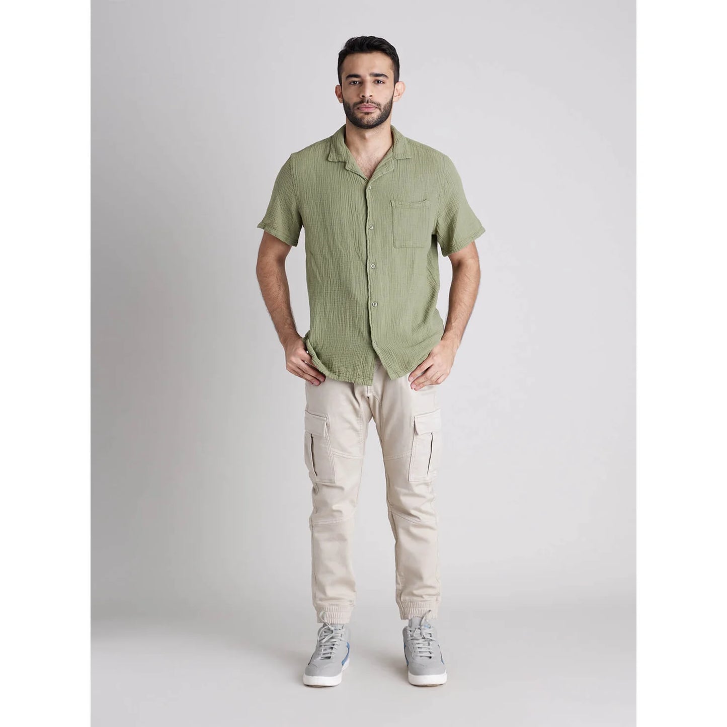 Celio* Solid Regular Fit Cotton Olive Shirt