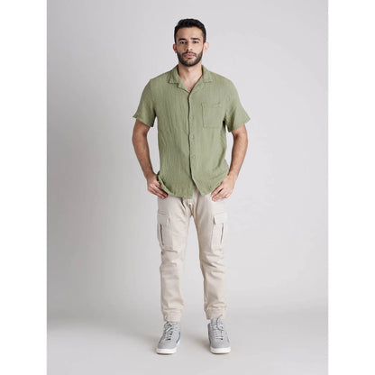 Celio* Solid Regular Fit Cotton Olive Shirt