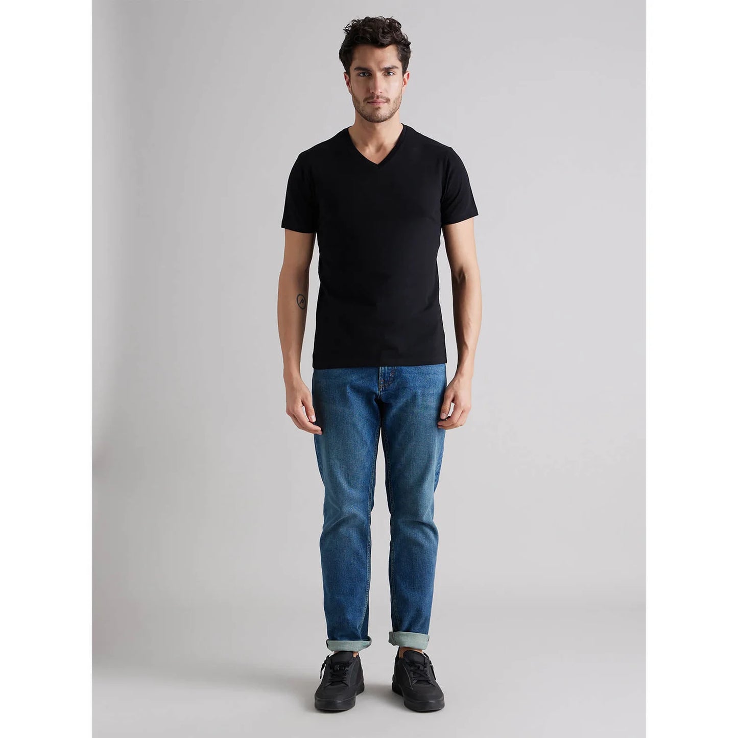 Black Solid Cotton T-shirt