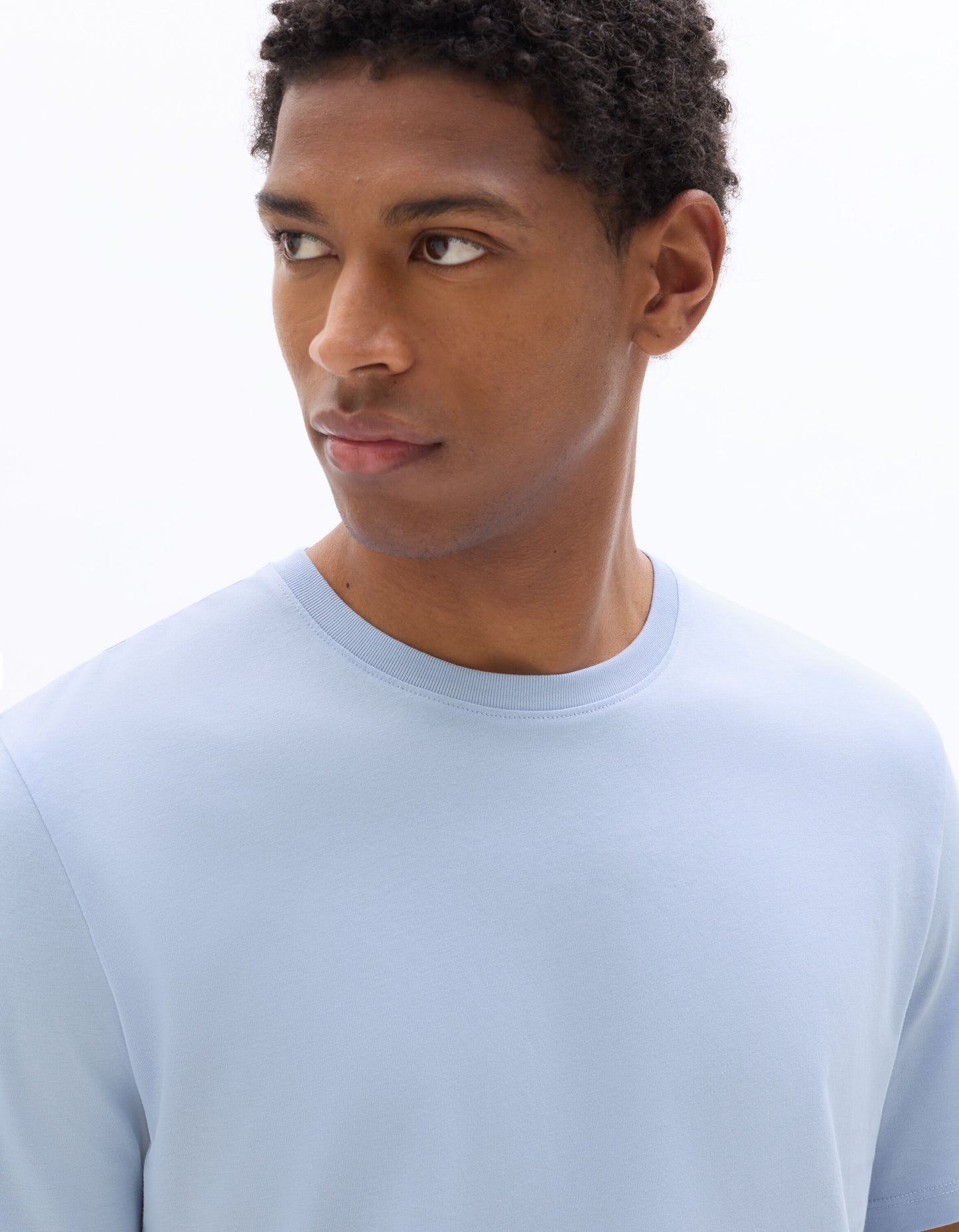 Straight Fit 100% Cotton Solid Crew Neck T-Shirts