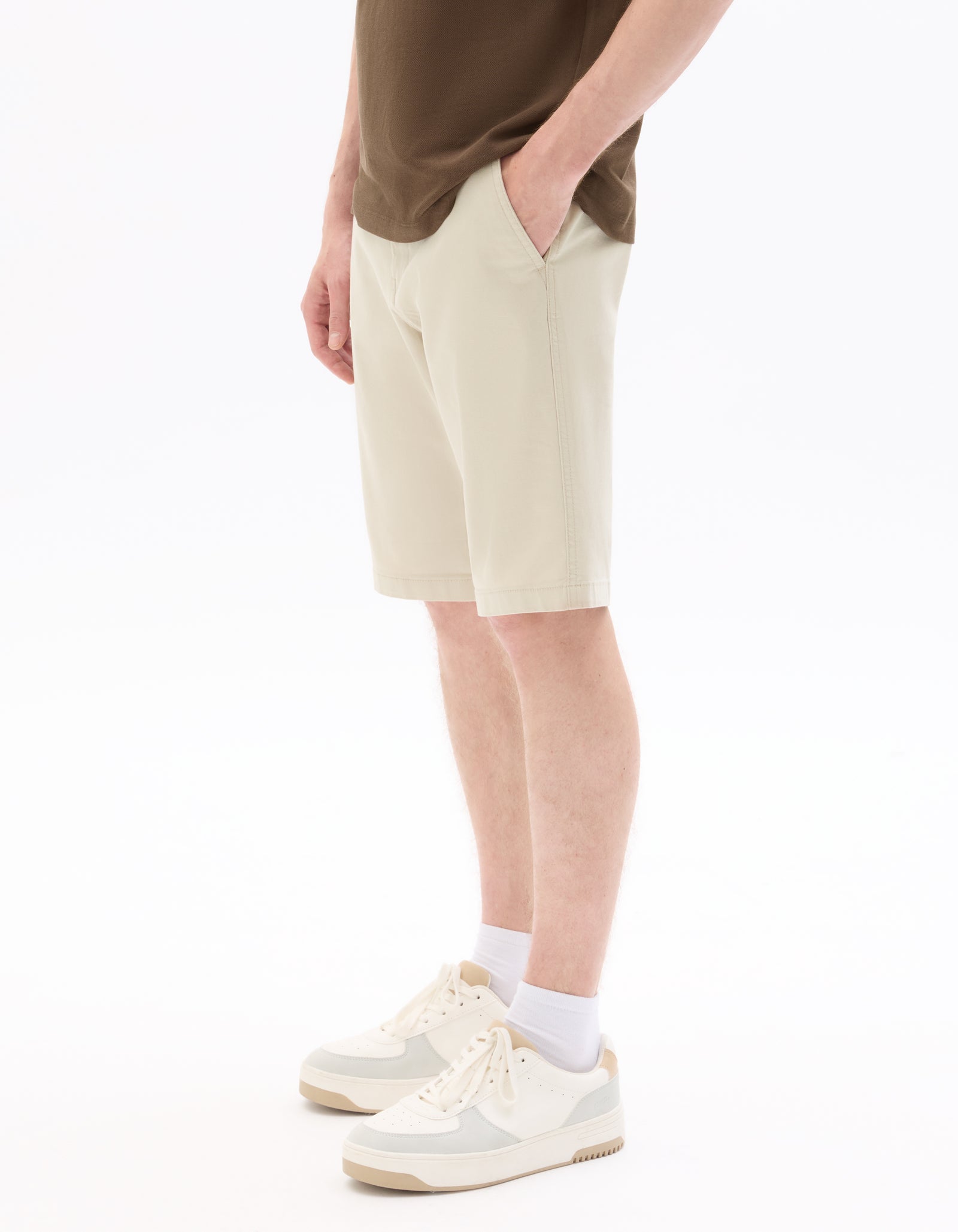 Celio* Cotton-Blend Regular Fit Off White Shorts