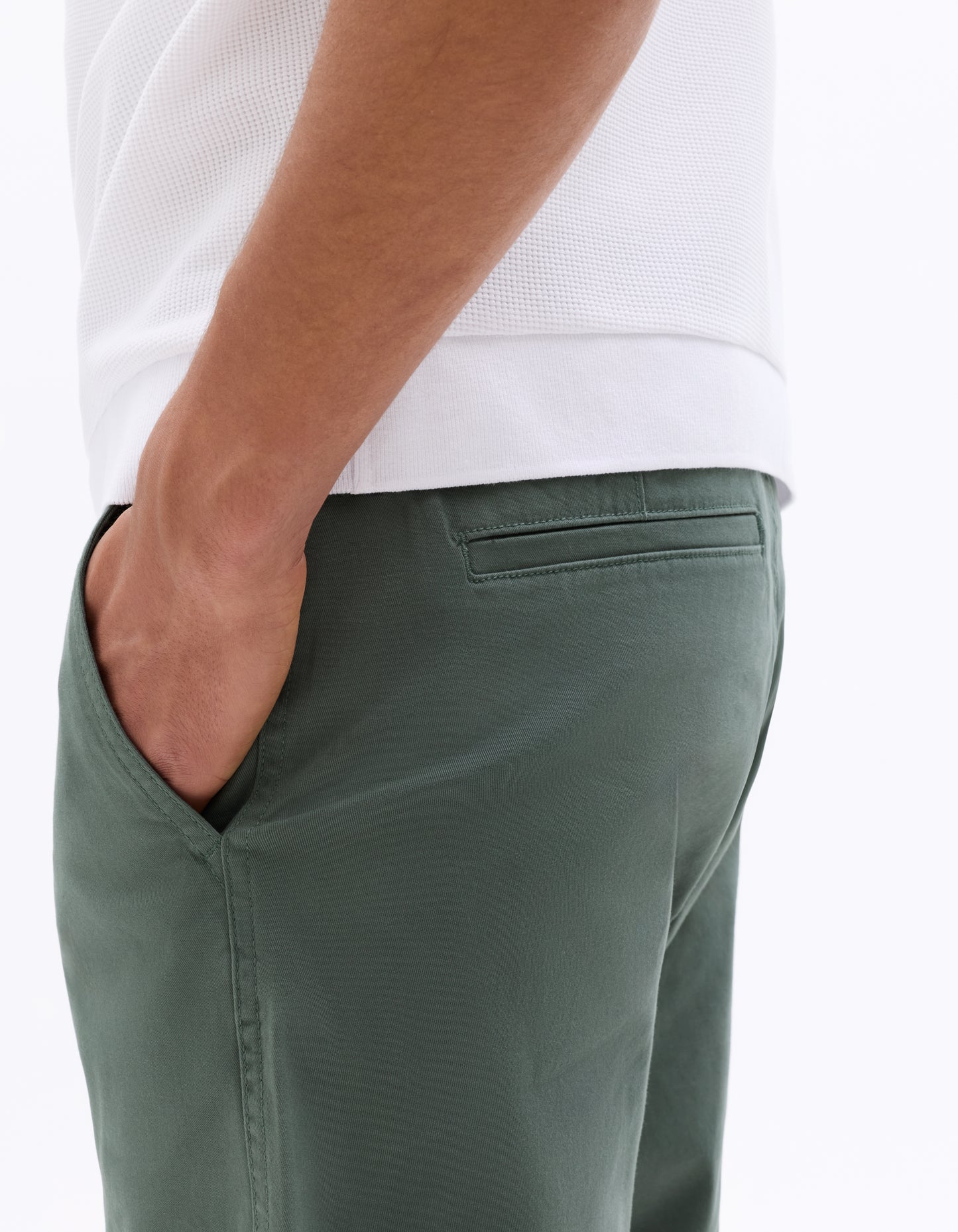 Celio Solid Regular Fit Cotton Green Shorts