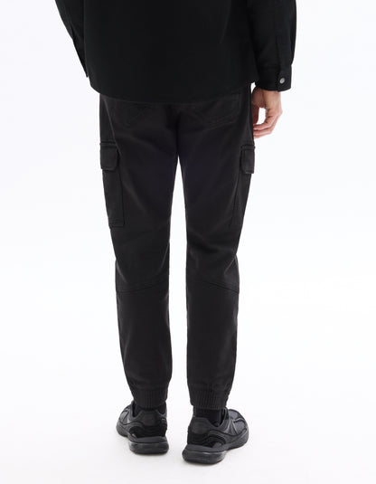 Celio* Solid Men Cotton Blend Black Regular Fit Cargo