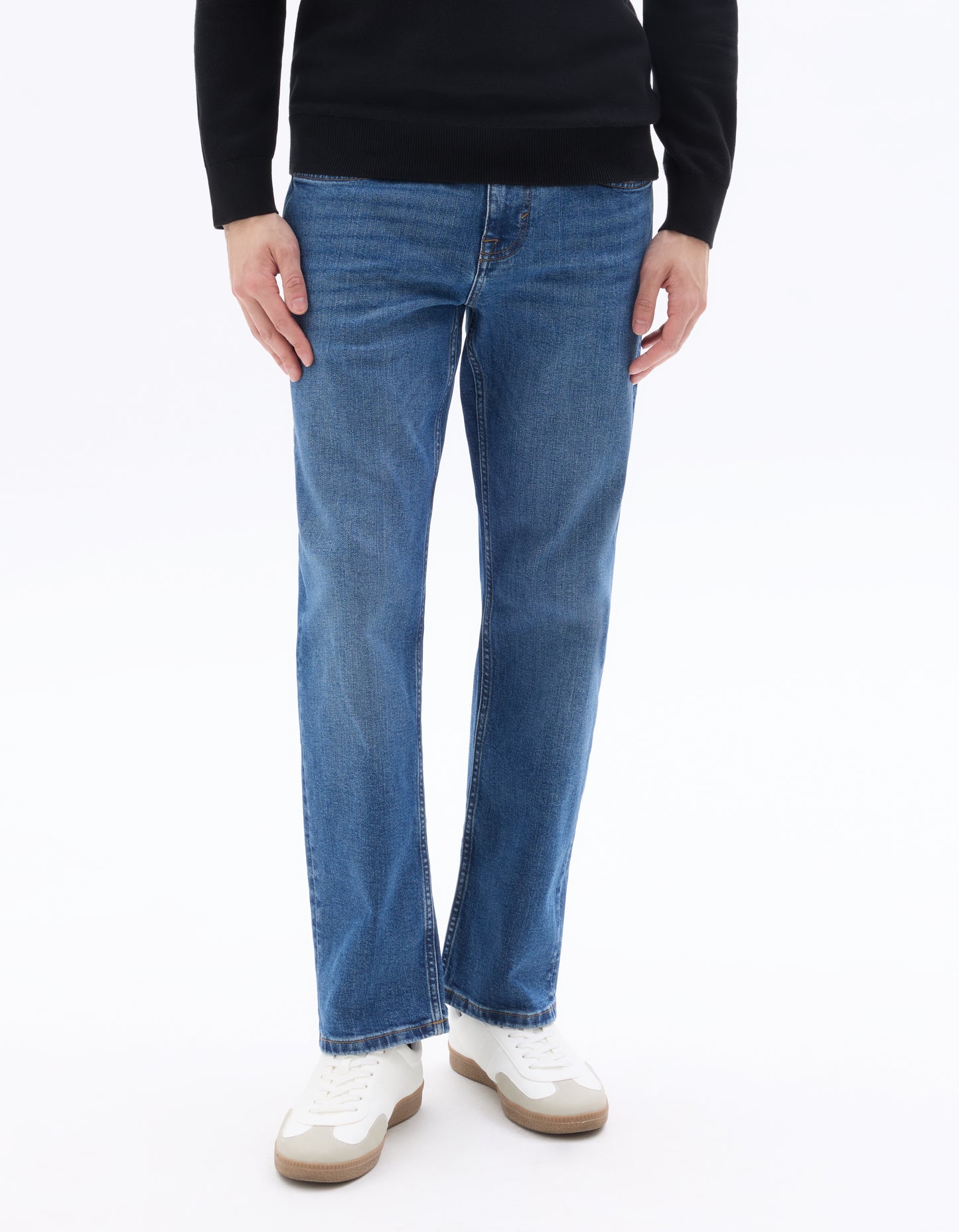 Regular Fit 100% Cotton Solid Jeans