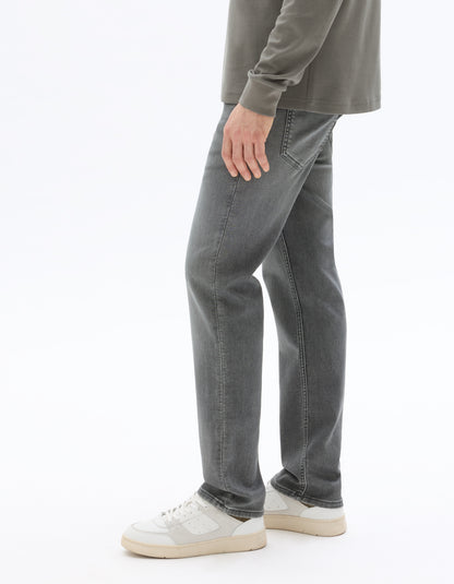 Celio* Men Grey Solid Straight Fit Cotton Jeans