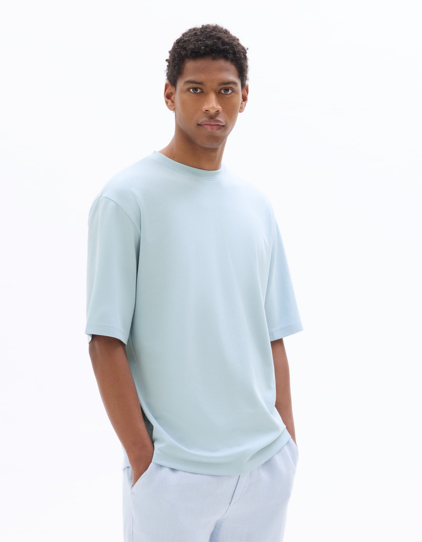 Celio Solid Regular Fit Cotton-Poly-Blend Blue Tshirts