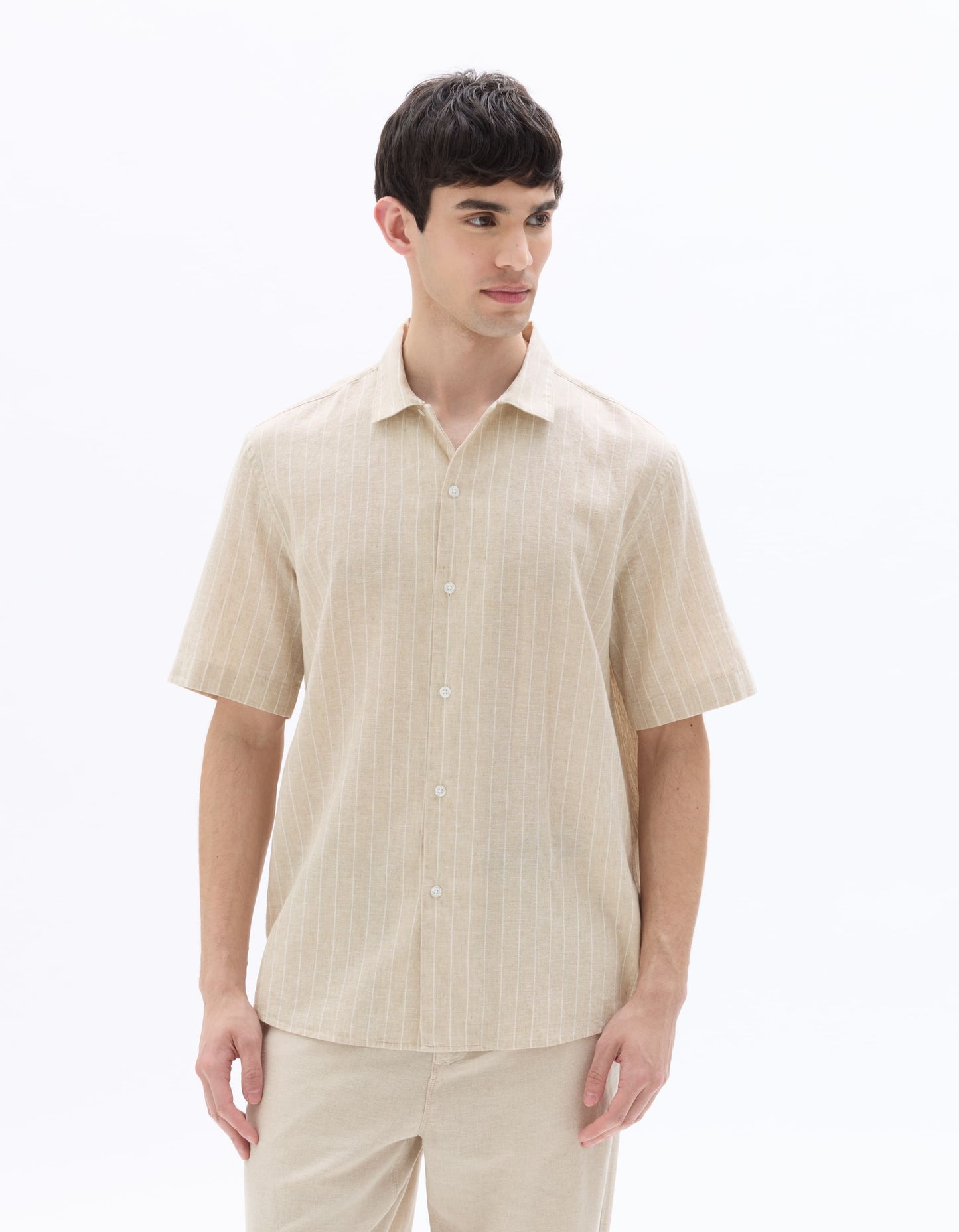 Celio Solid Slim Fit Cotton-Linen-Blend Beige Shirts