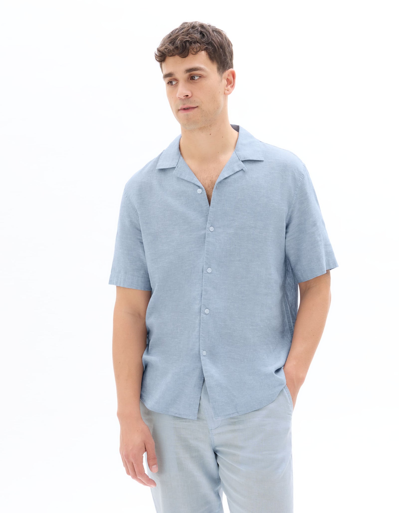 Celio Solid Slim Fit Cotton-Linen-Blend Blue Shirts